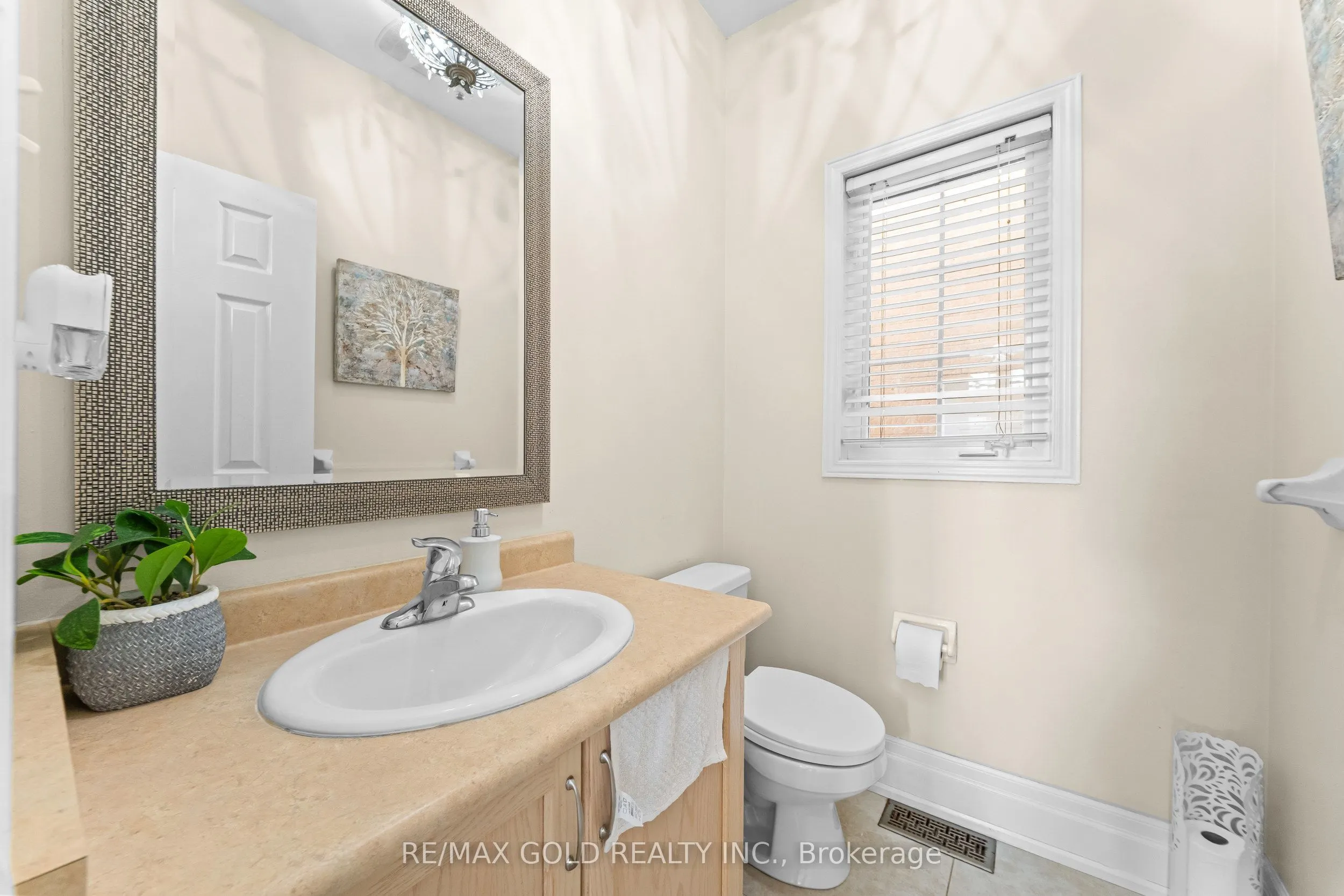 261 Mountainash Road