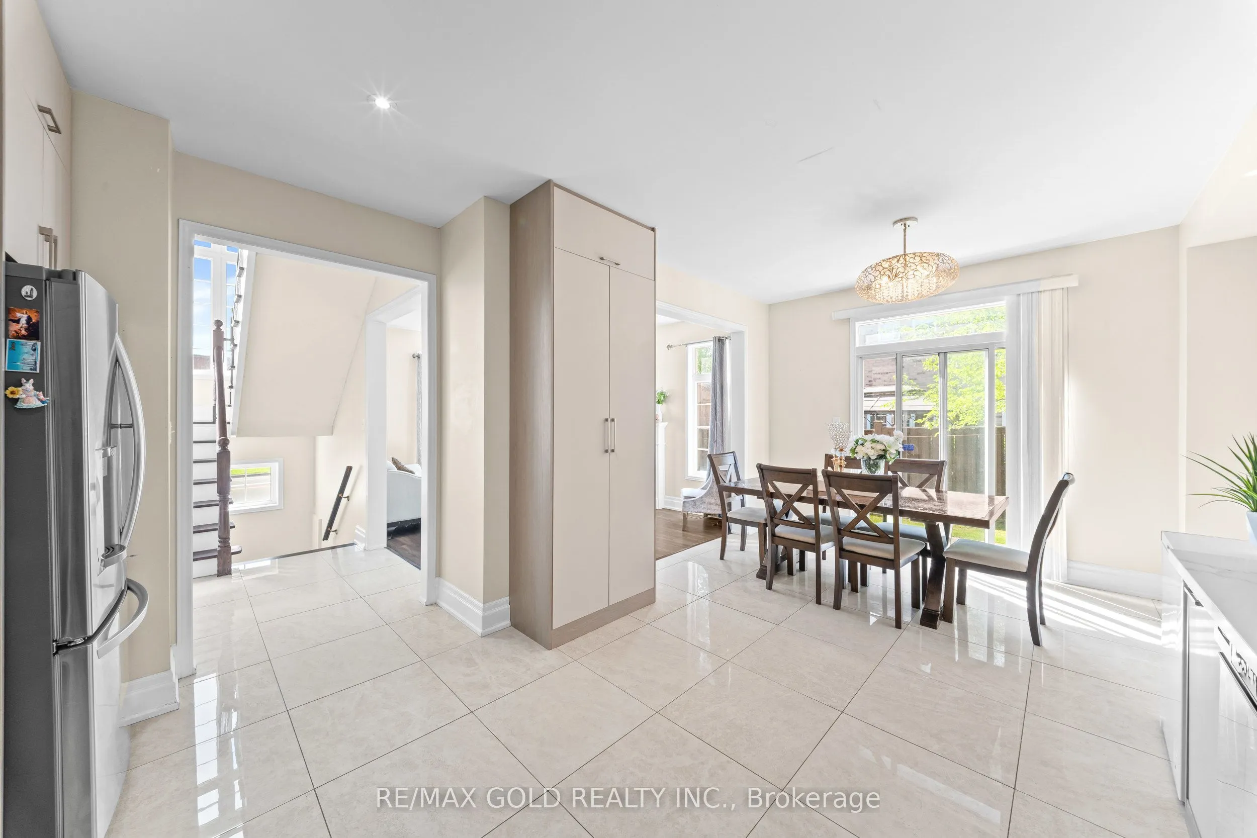 261 Mountainash Road
