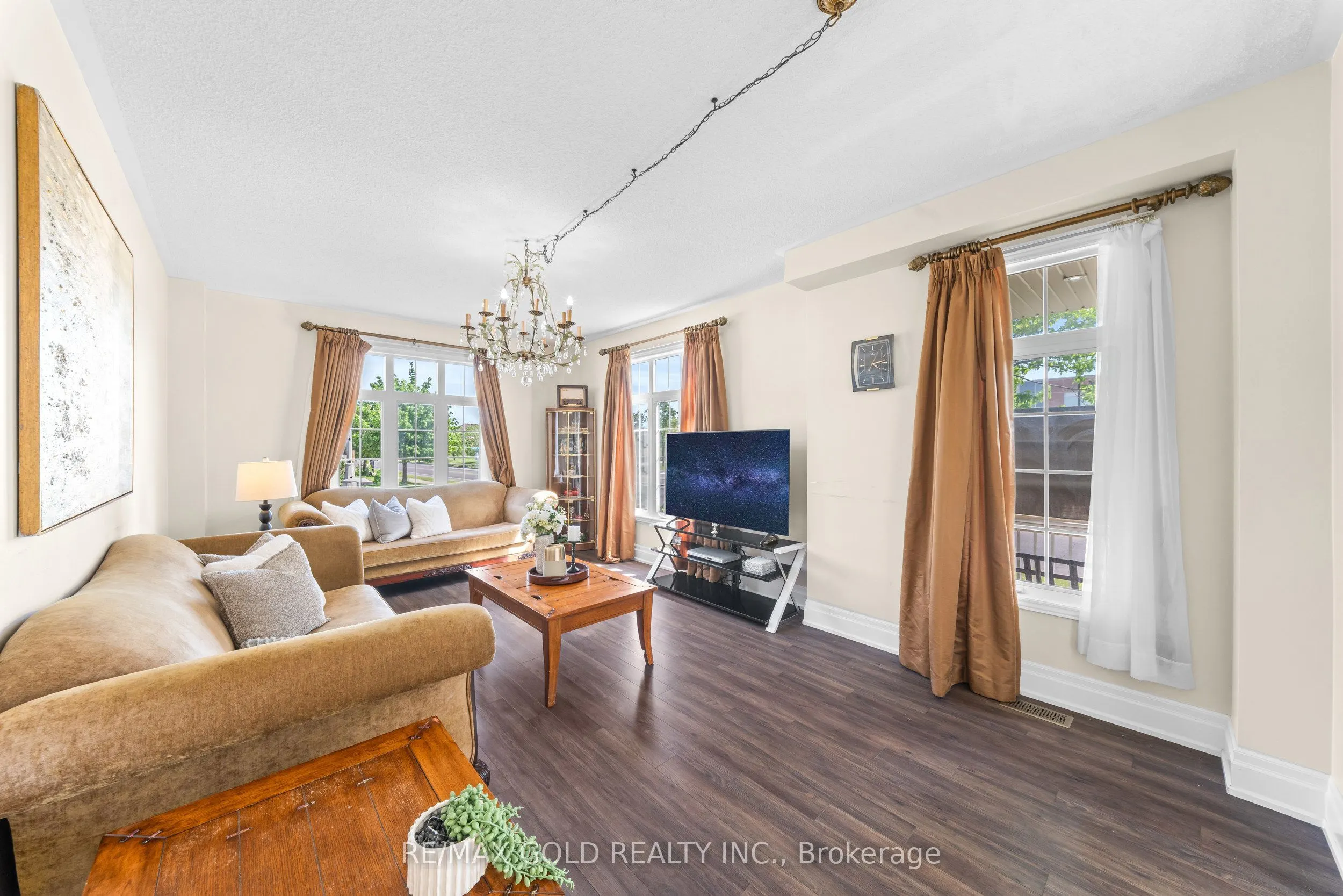 261 Mountainash Road