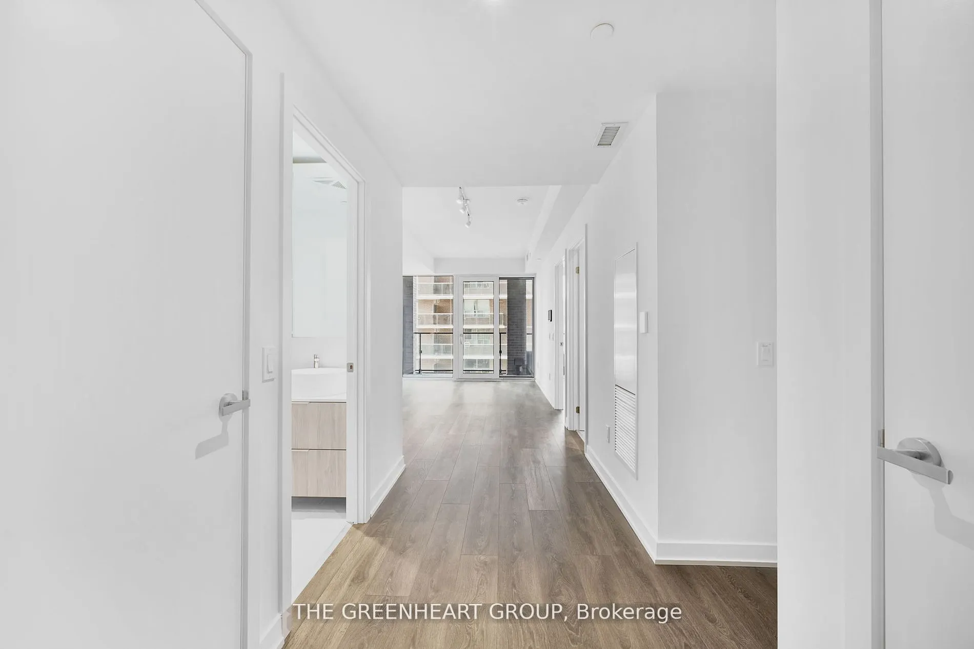 28 Ann Street #512