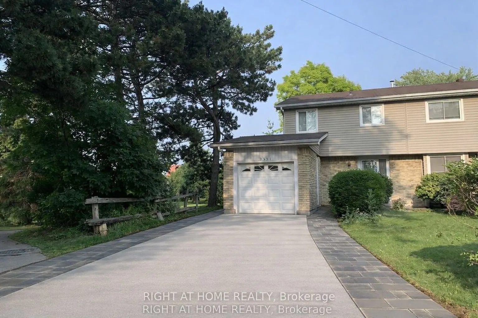 3551 Autumnleaf Crescent #Lower