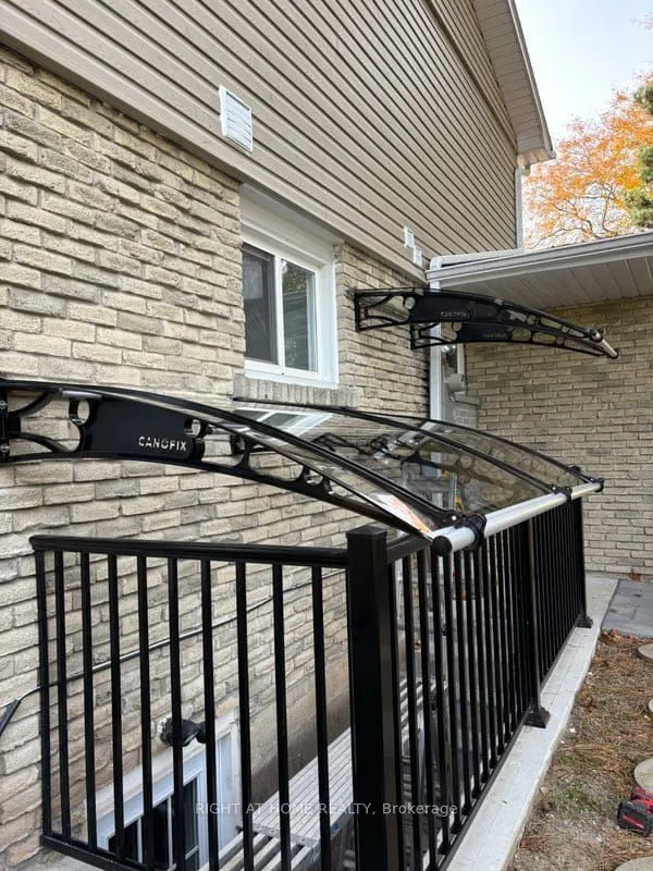 3551 Autumnleaf Crescent #Lower