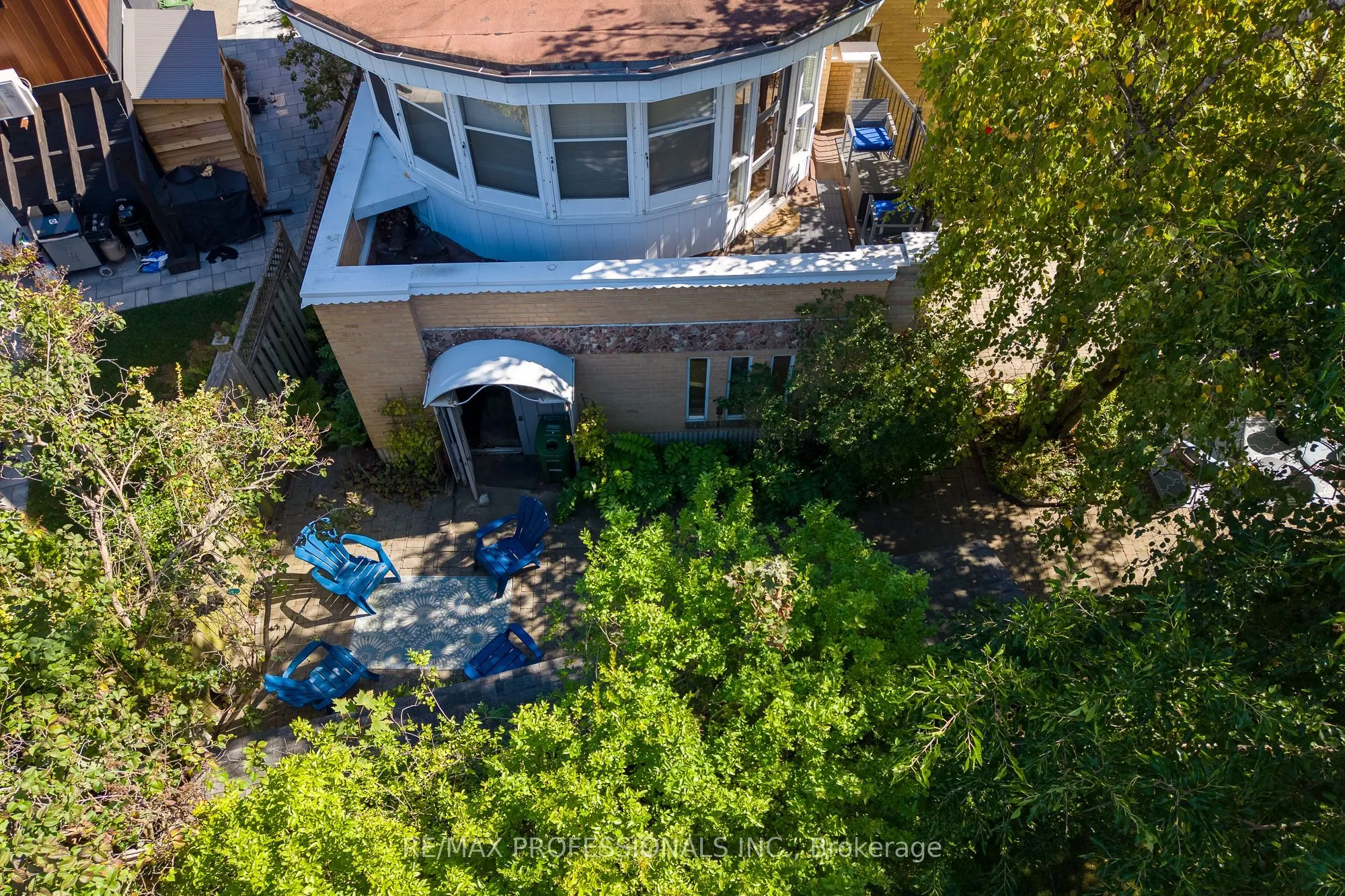 60 Fernalroy Boulevard
