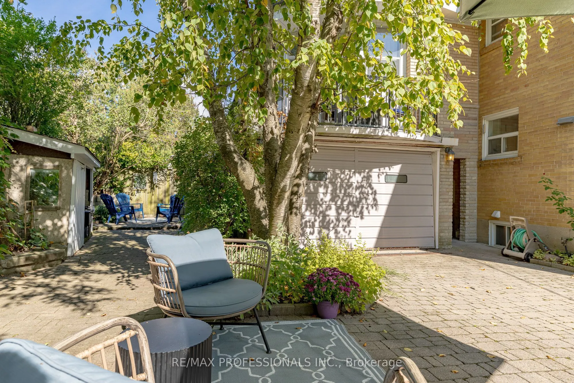 60 Fernalroy Boulevard