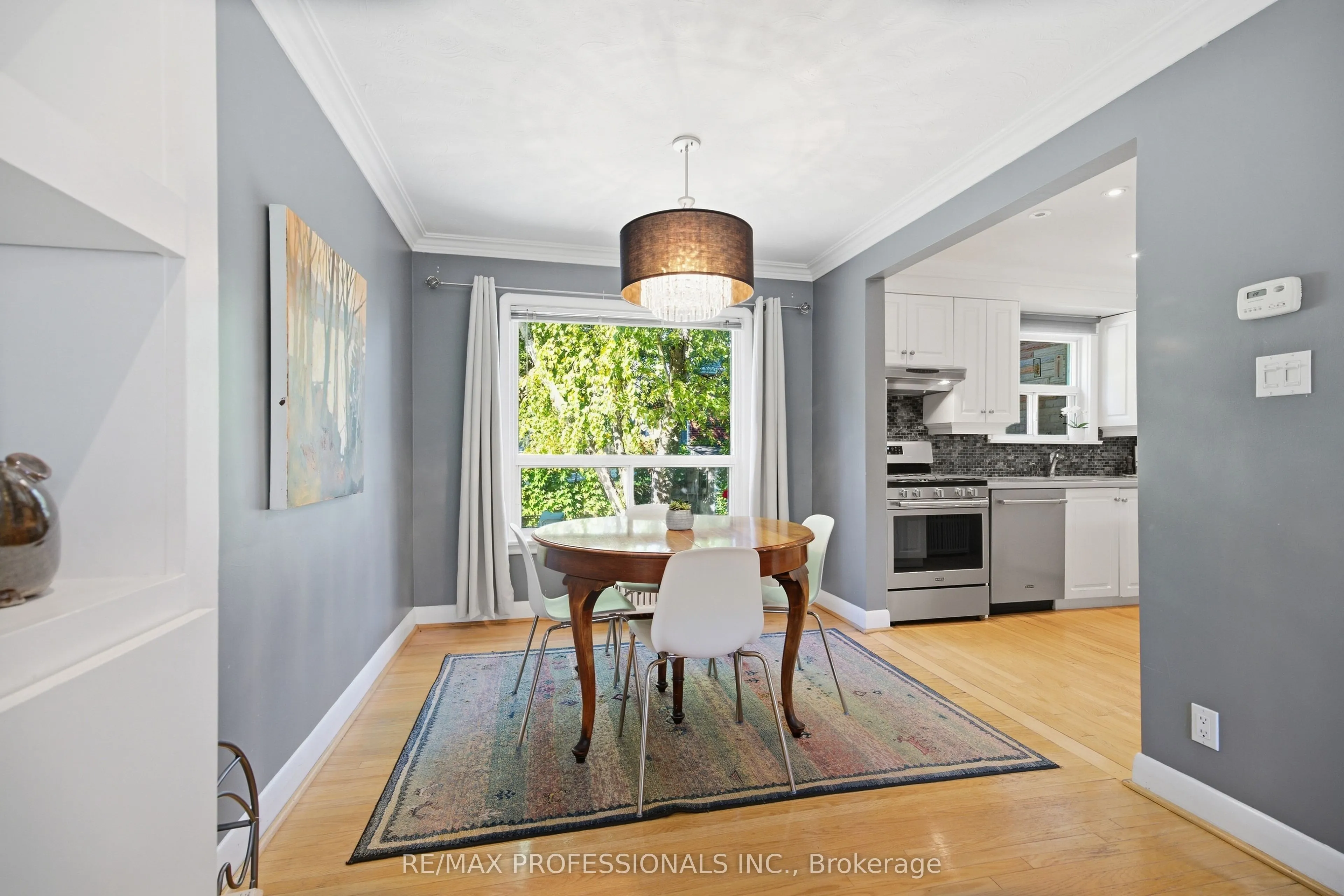 60 Fernalroy Boulevard