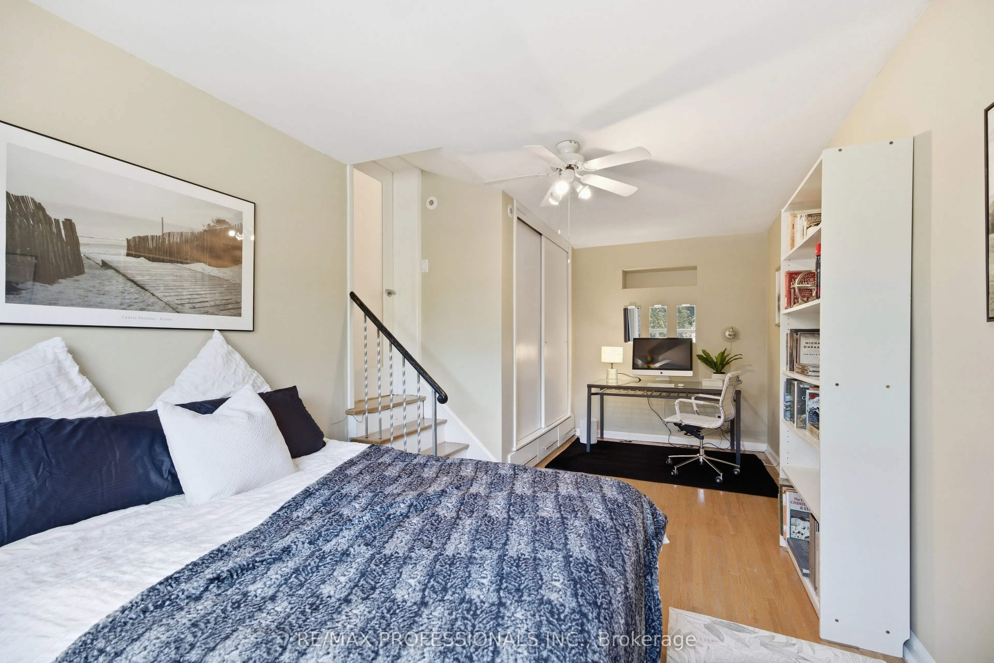 60 Fernalroy Boulevard