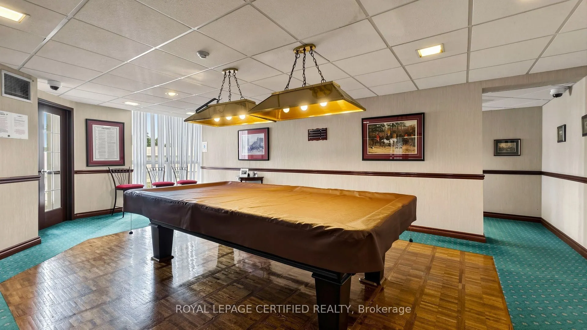 3650 Kaneff Crescent #802