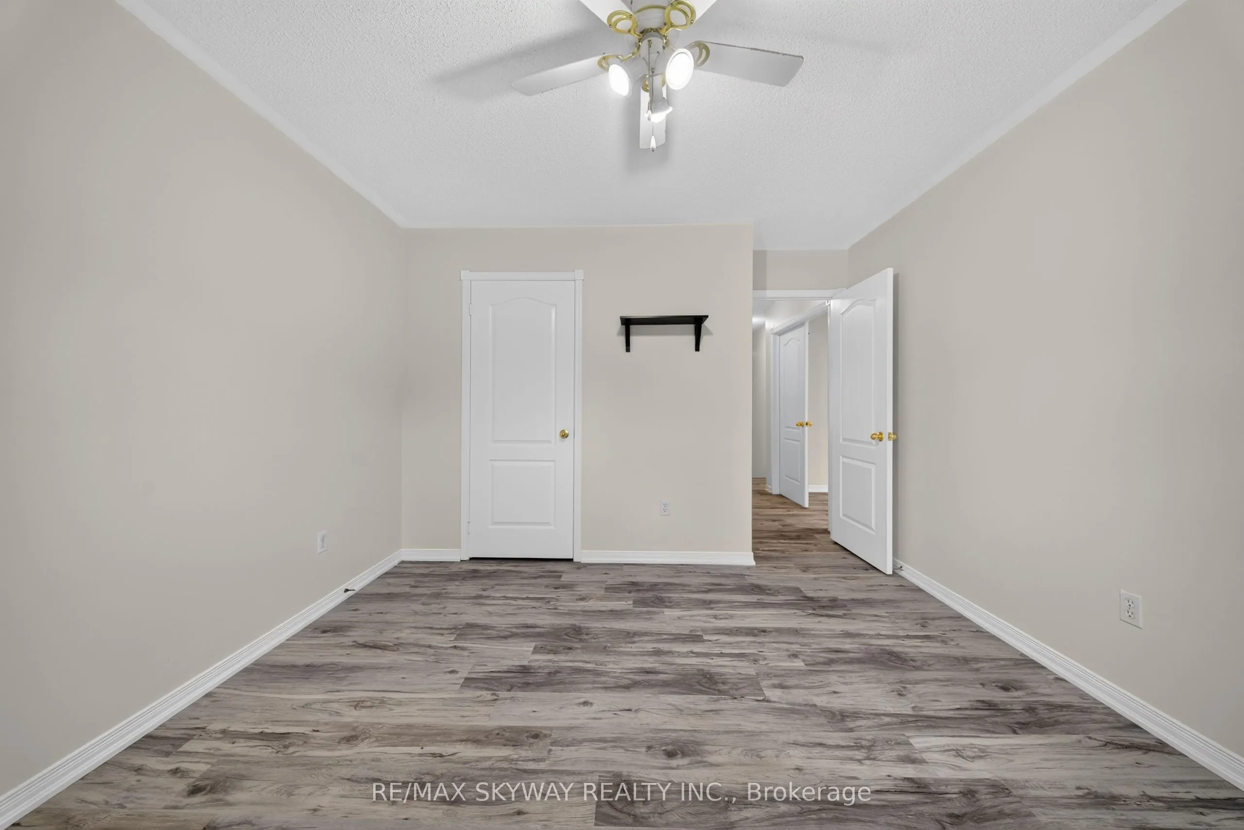 7 Madronna Gardens