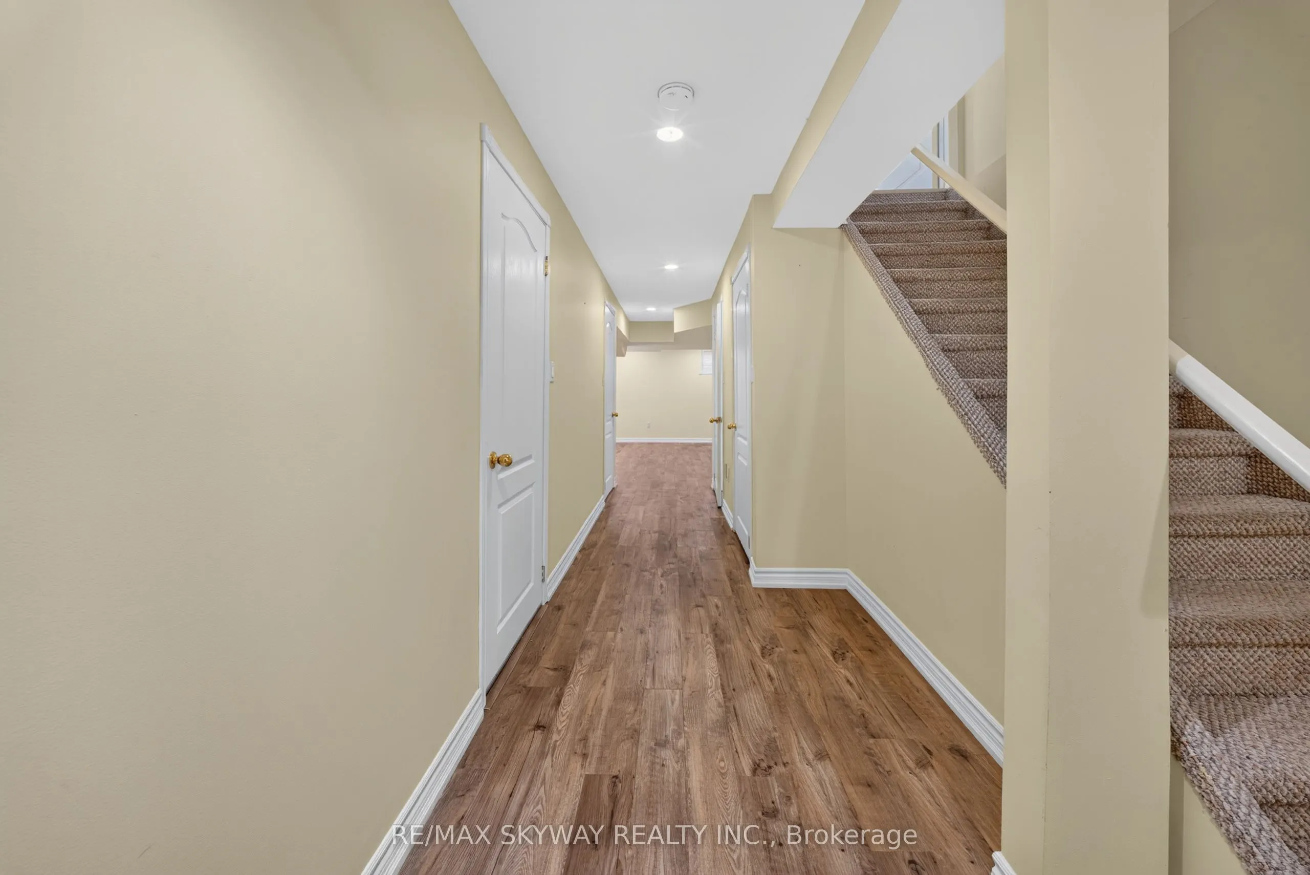 7 Madronna Gardens