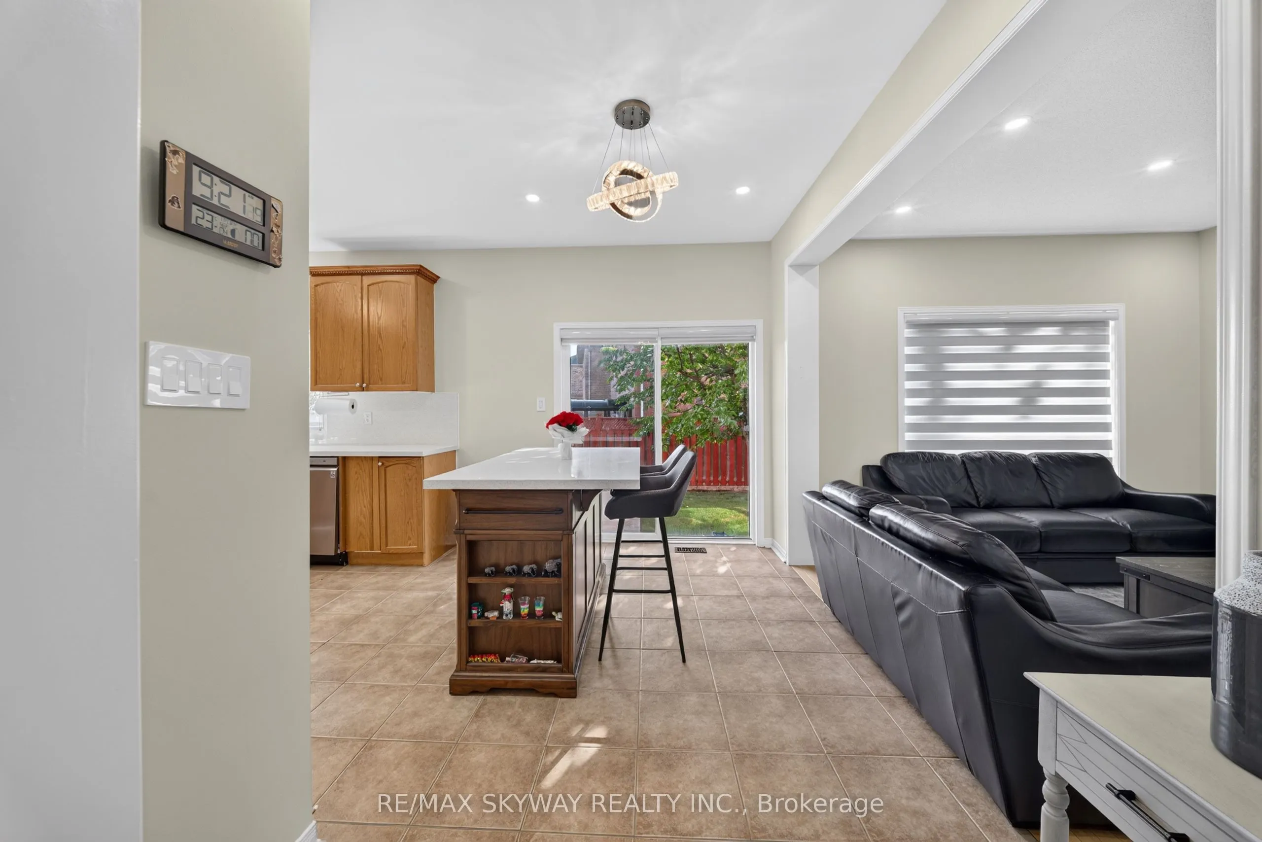 59 Crystal Glen Crescent