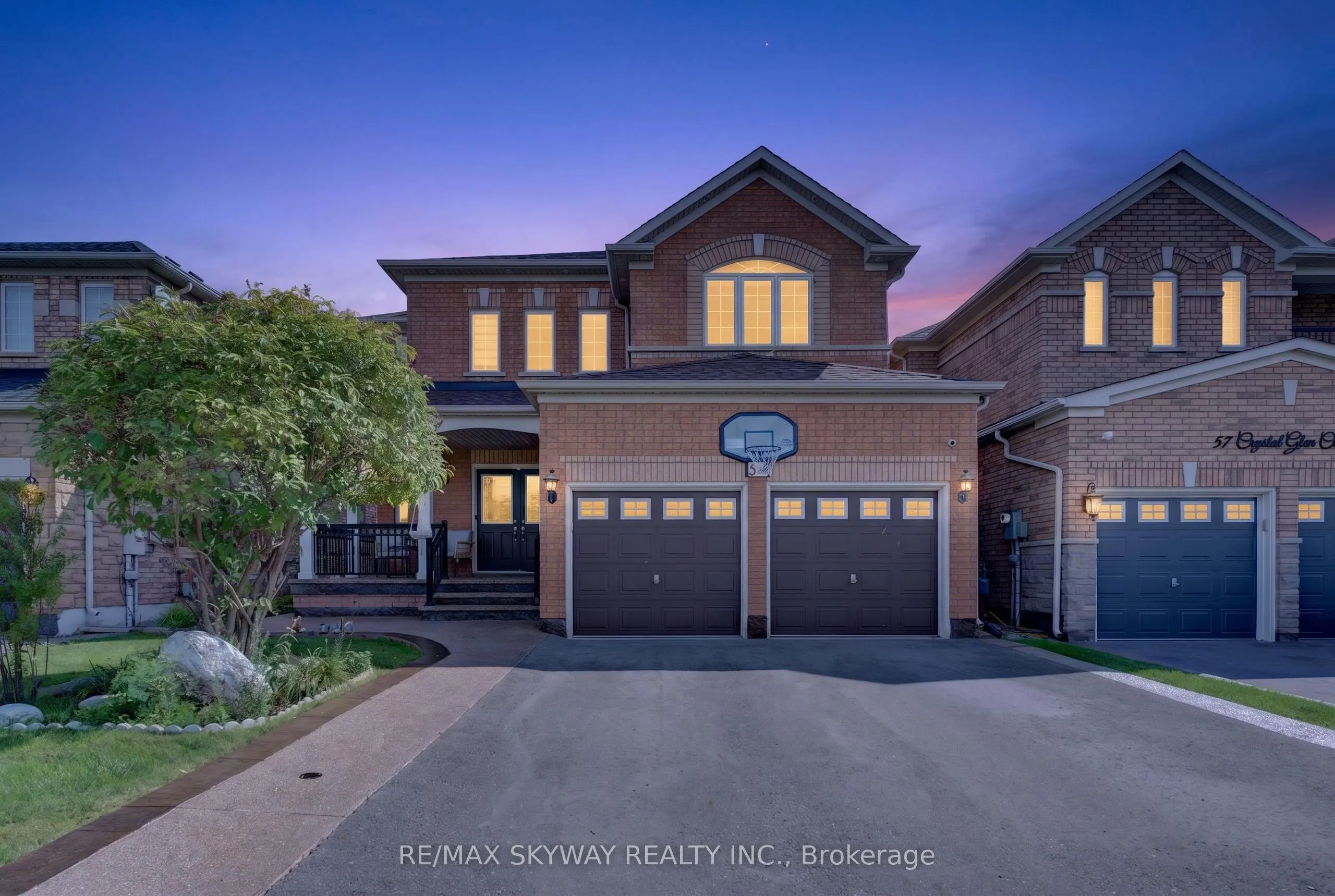59 Crystal Glen Crescent