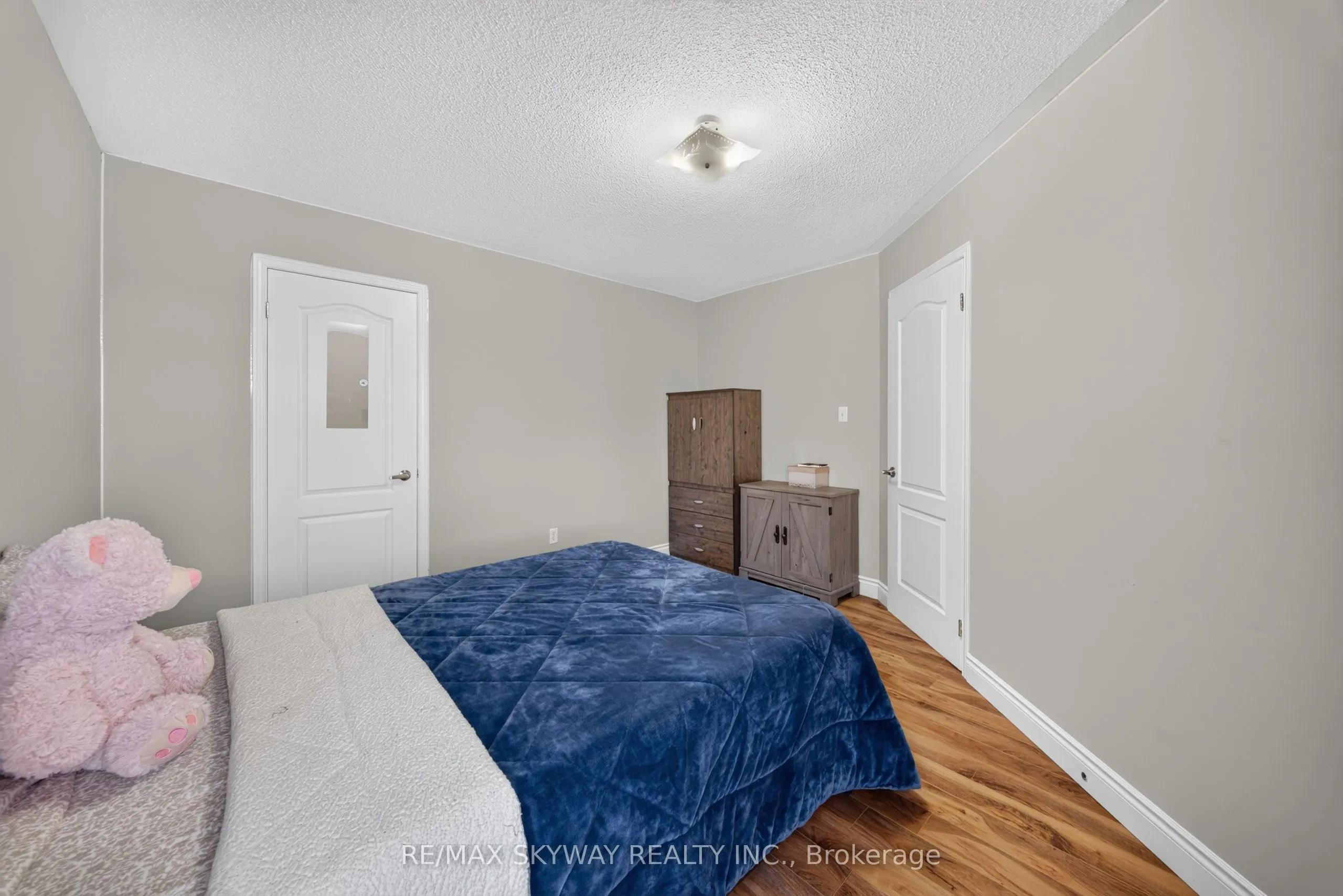 59 Crystal Glen Crescent