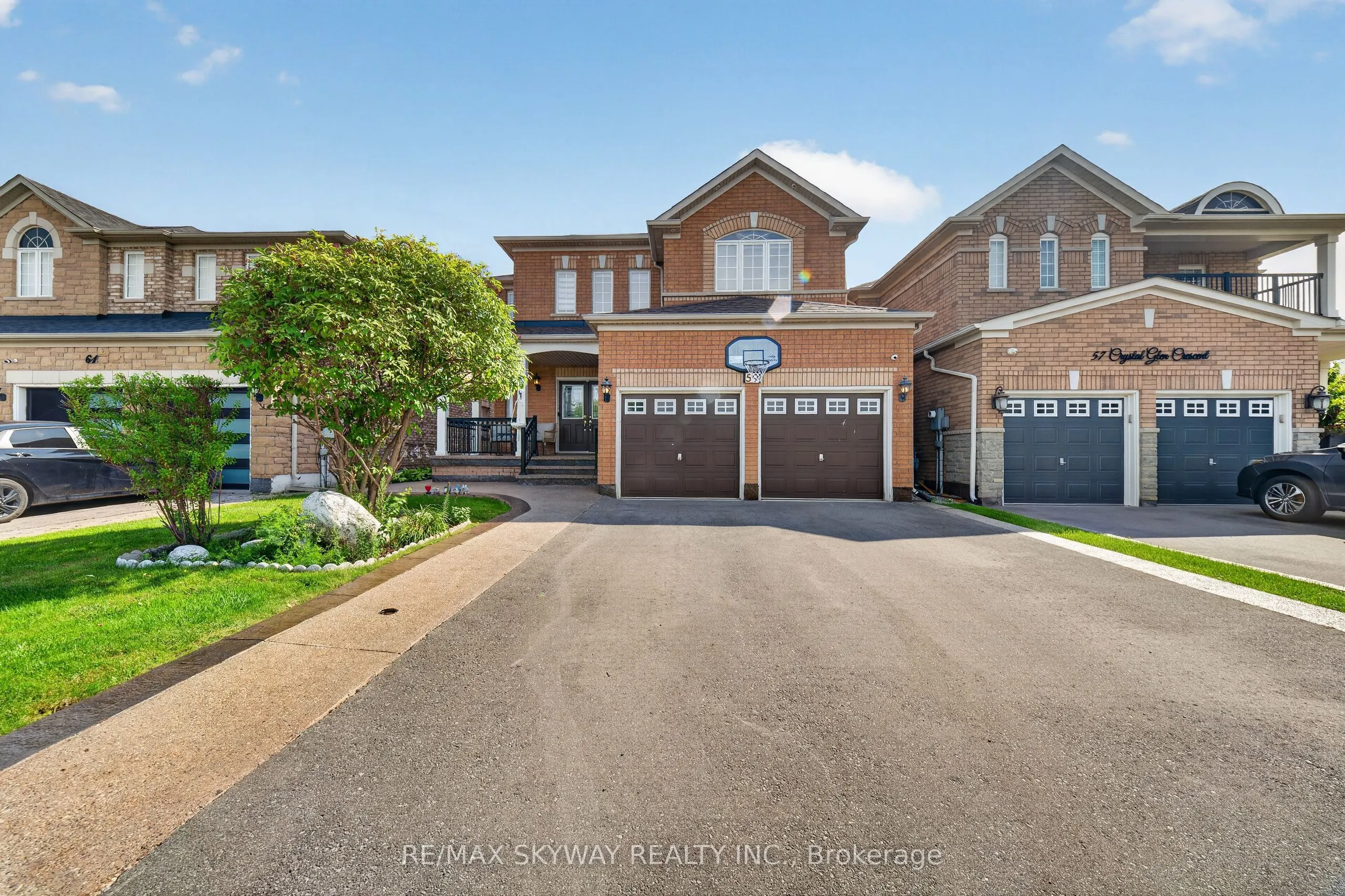 59 Crystal Glen Crescent