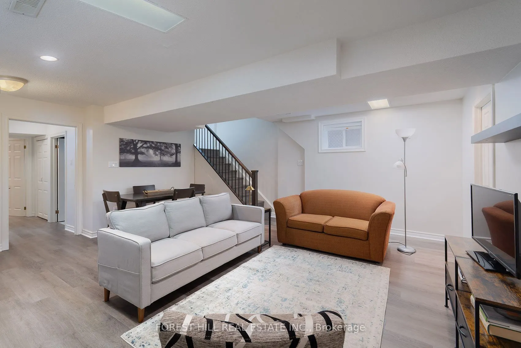 94 Belgravia Avenue