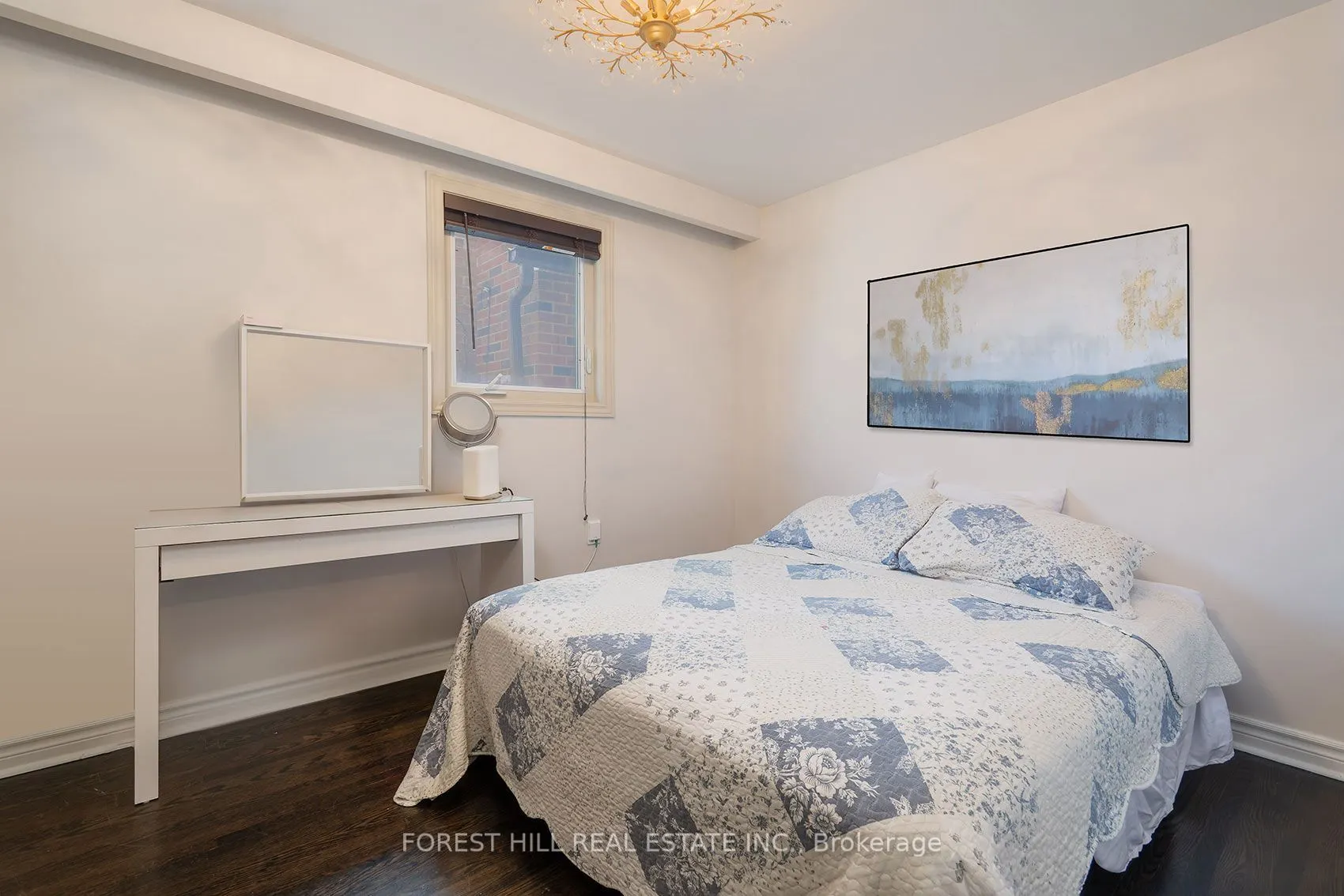 94 Belgravia Avenue