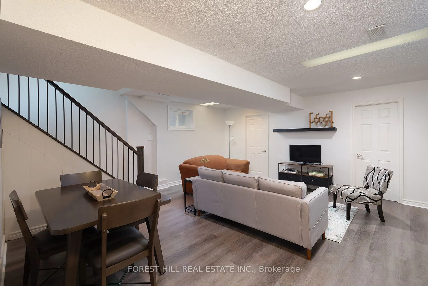 94 Belgravia Avenue