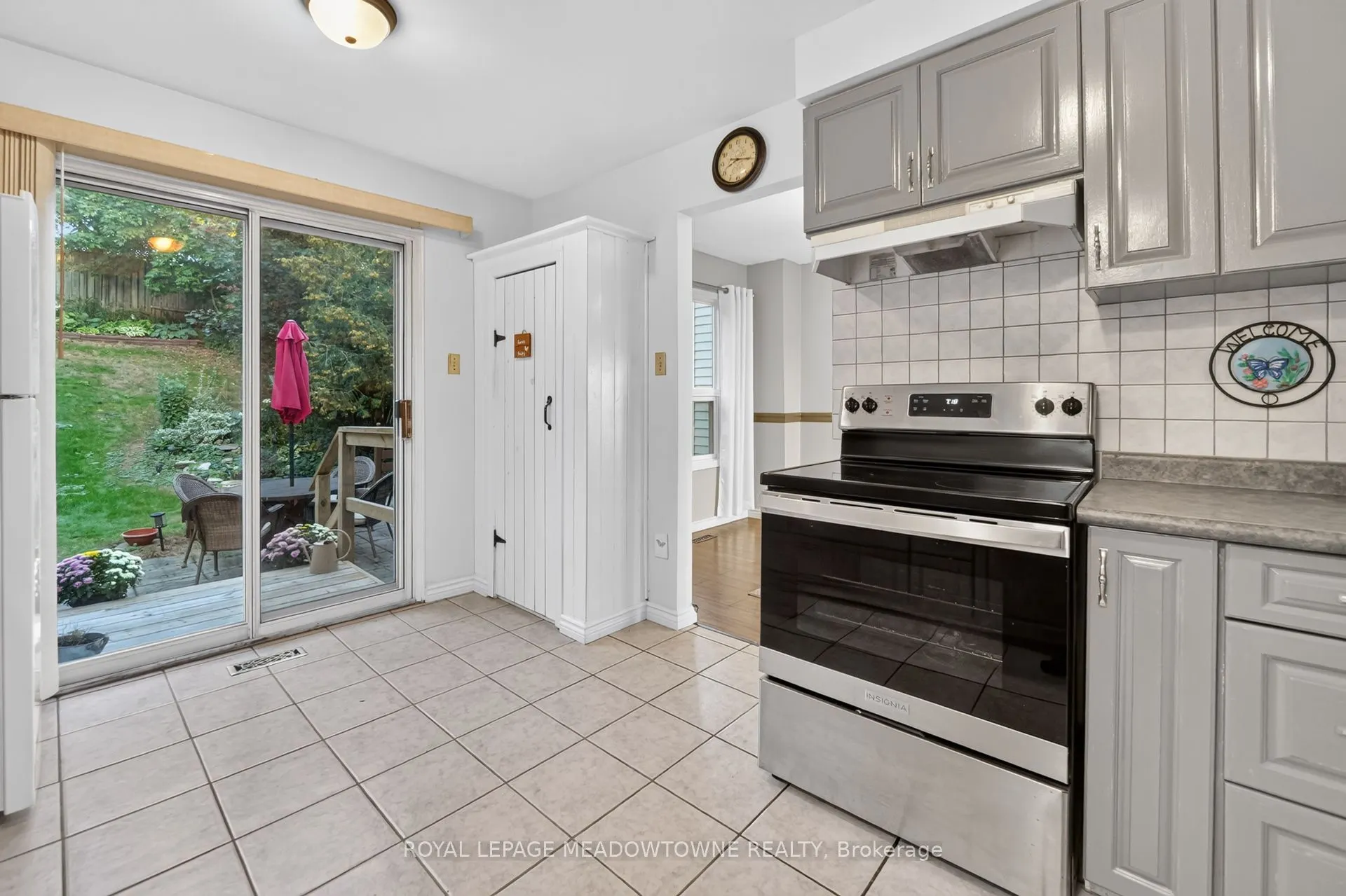 38 Lakeview Court