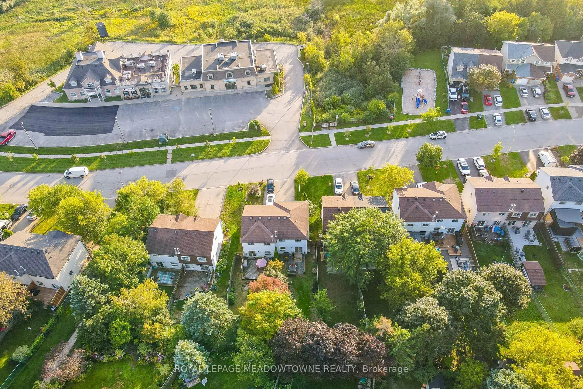 38 Lakeview Court