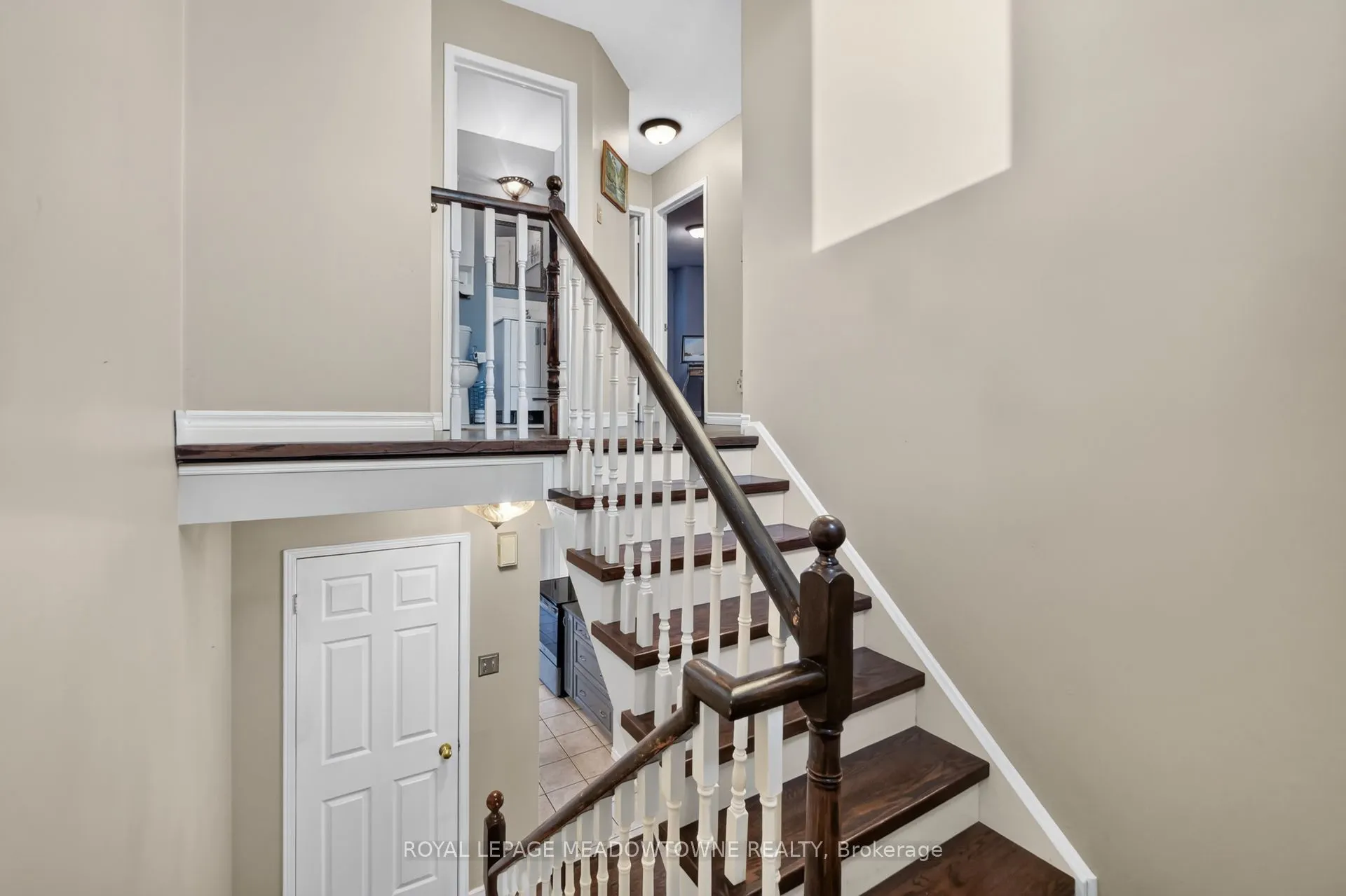 38 Lakeview Court