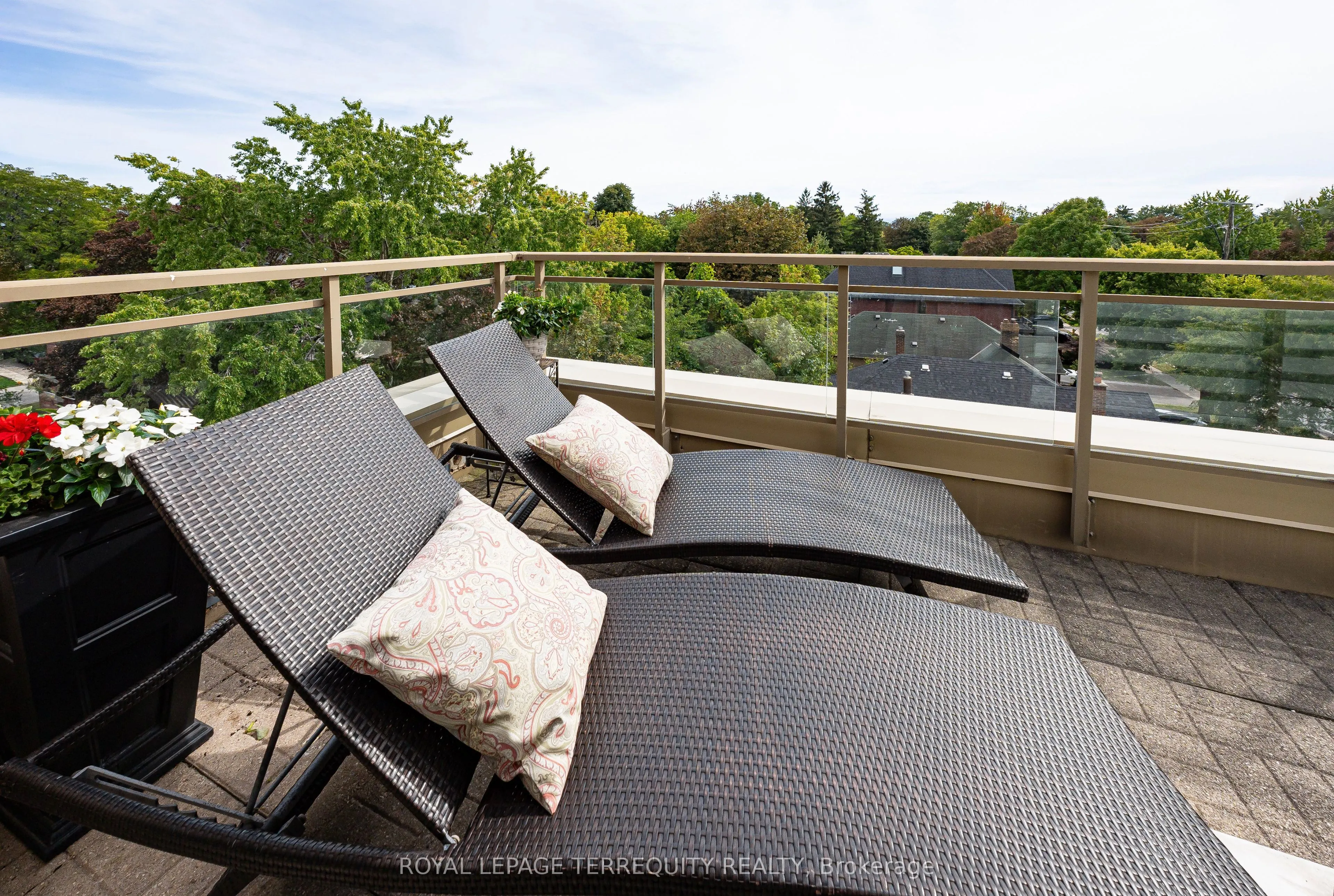 935 Royal York Road #407