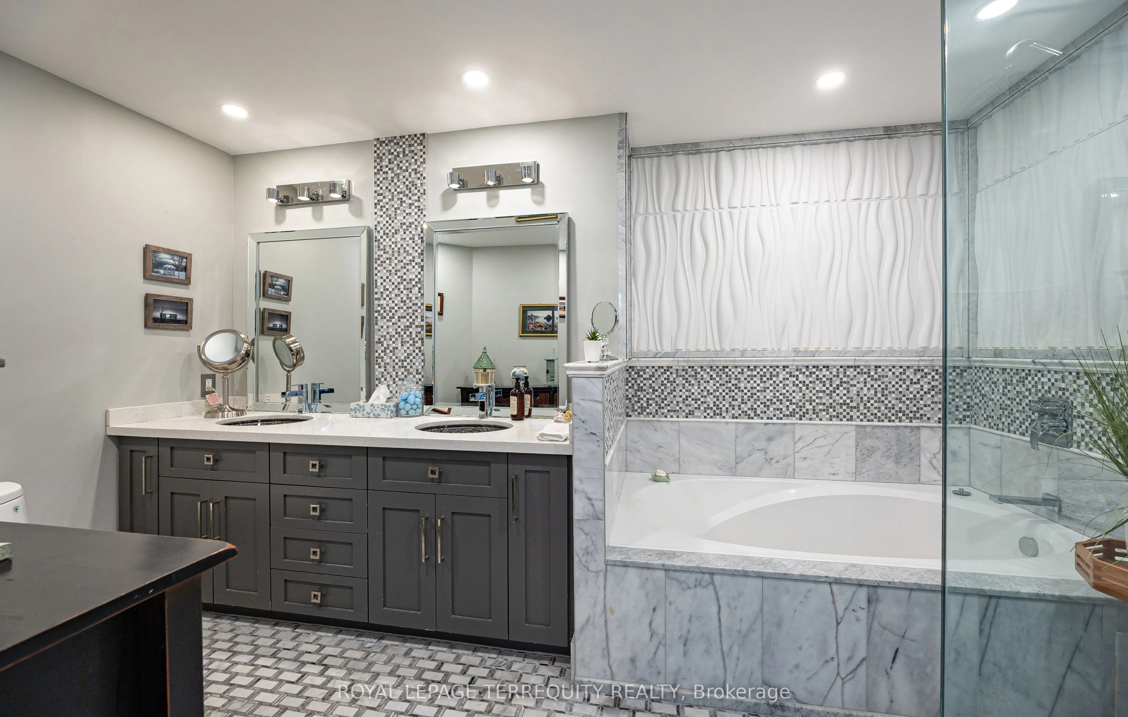 935 Royal York Road #407