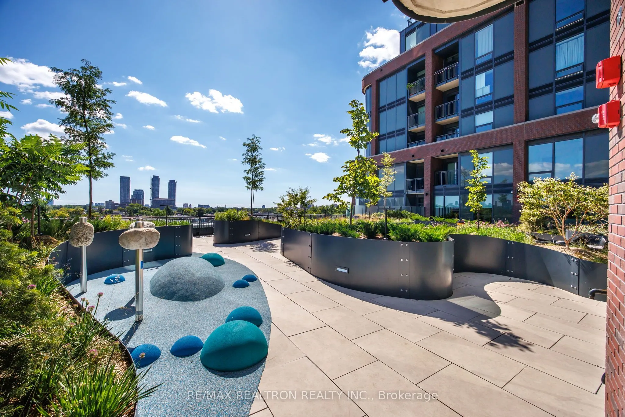 1185 Dupont Street #1402