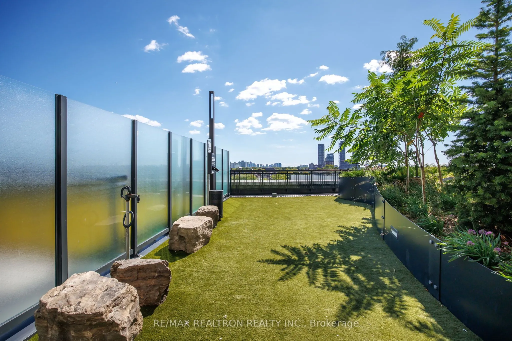 1185 Dupont Street #1402