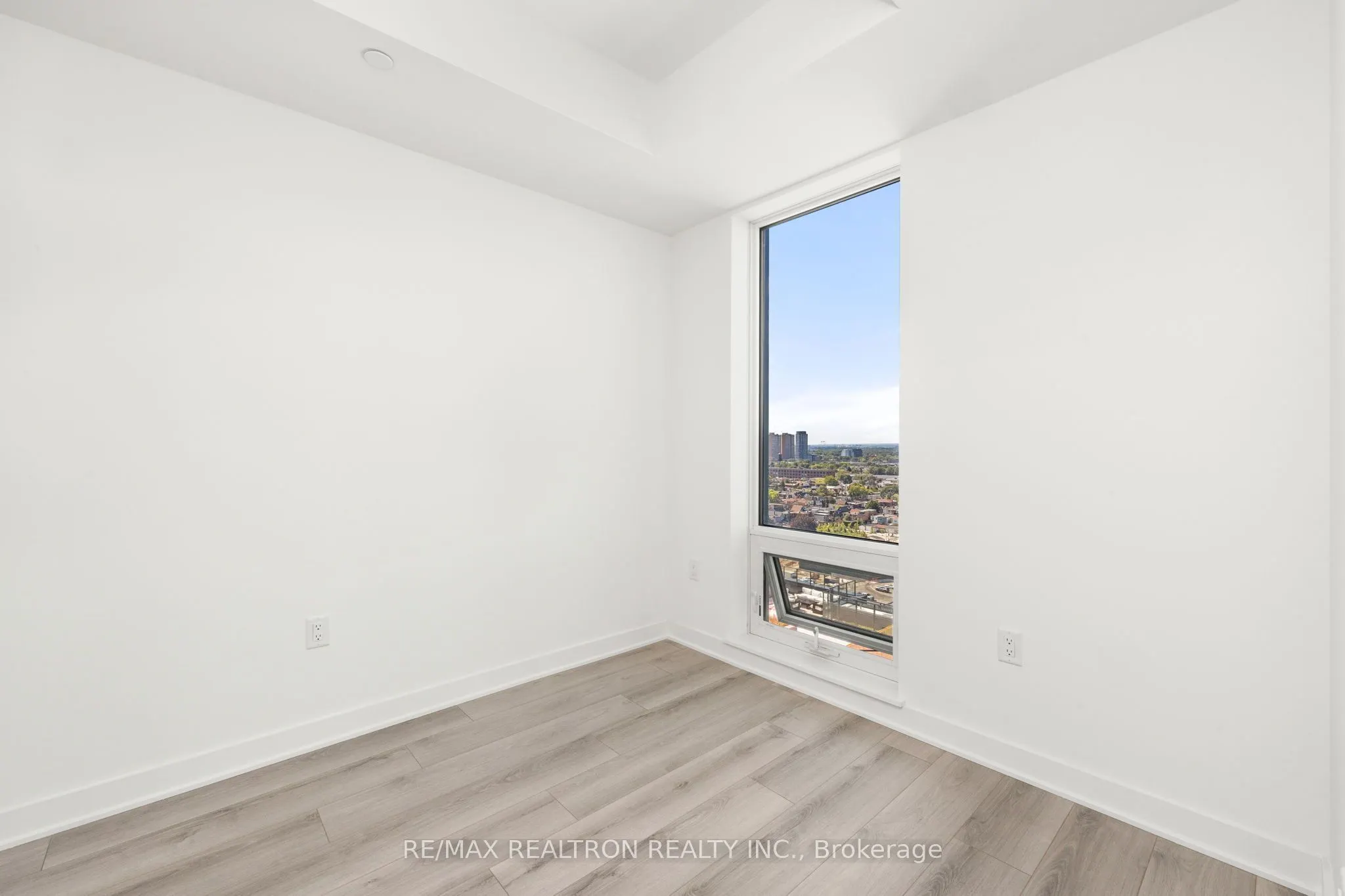 1185 Dupont Street #1402