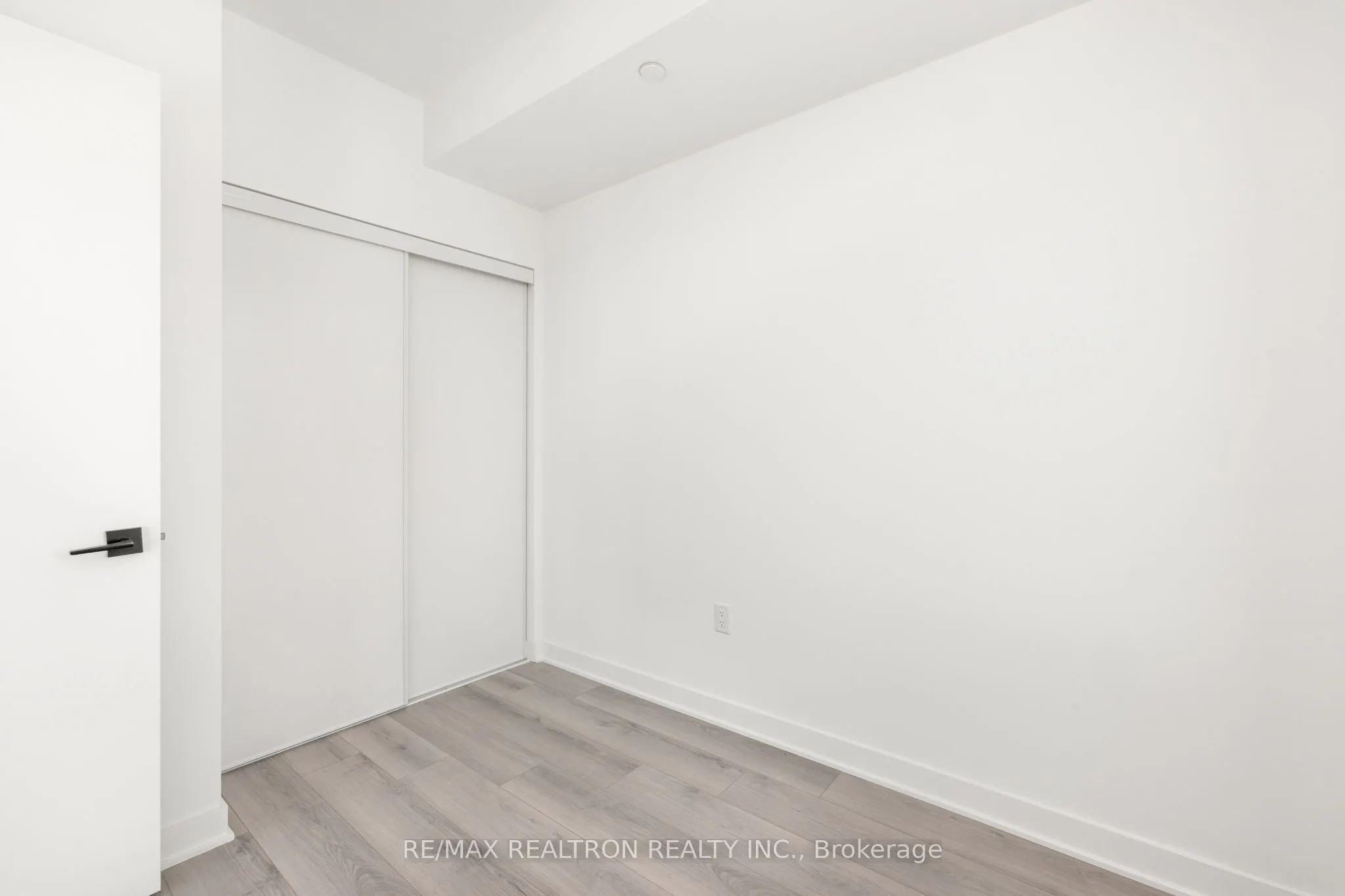1185 Dupont Street #1402