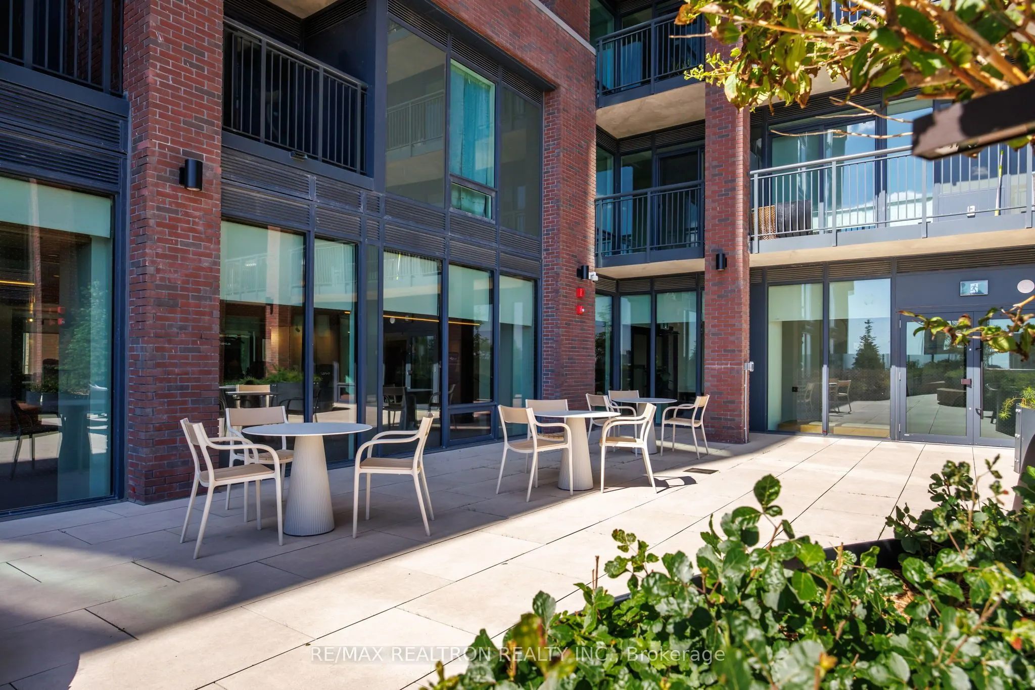 1185 Dupont Street #1402