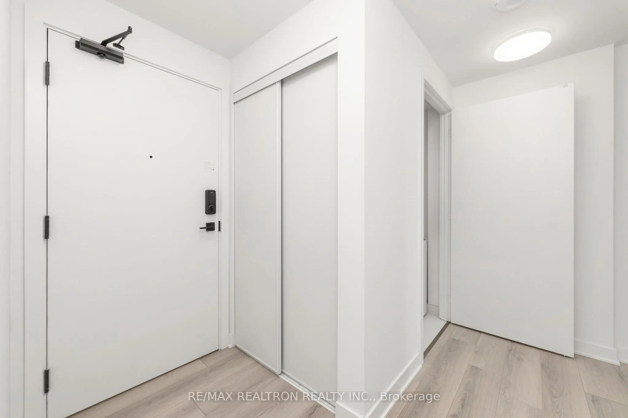 1185 Dupont Street #1402