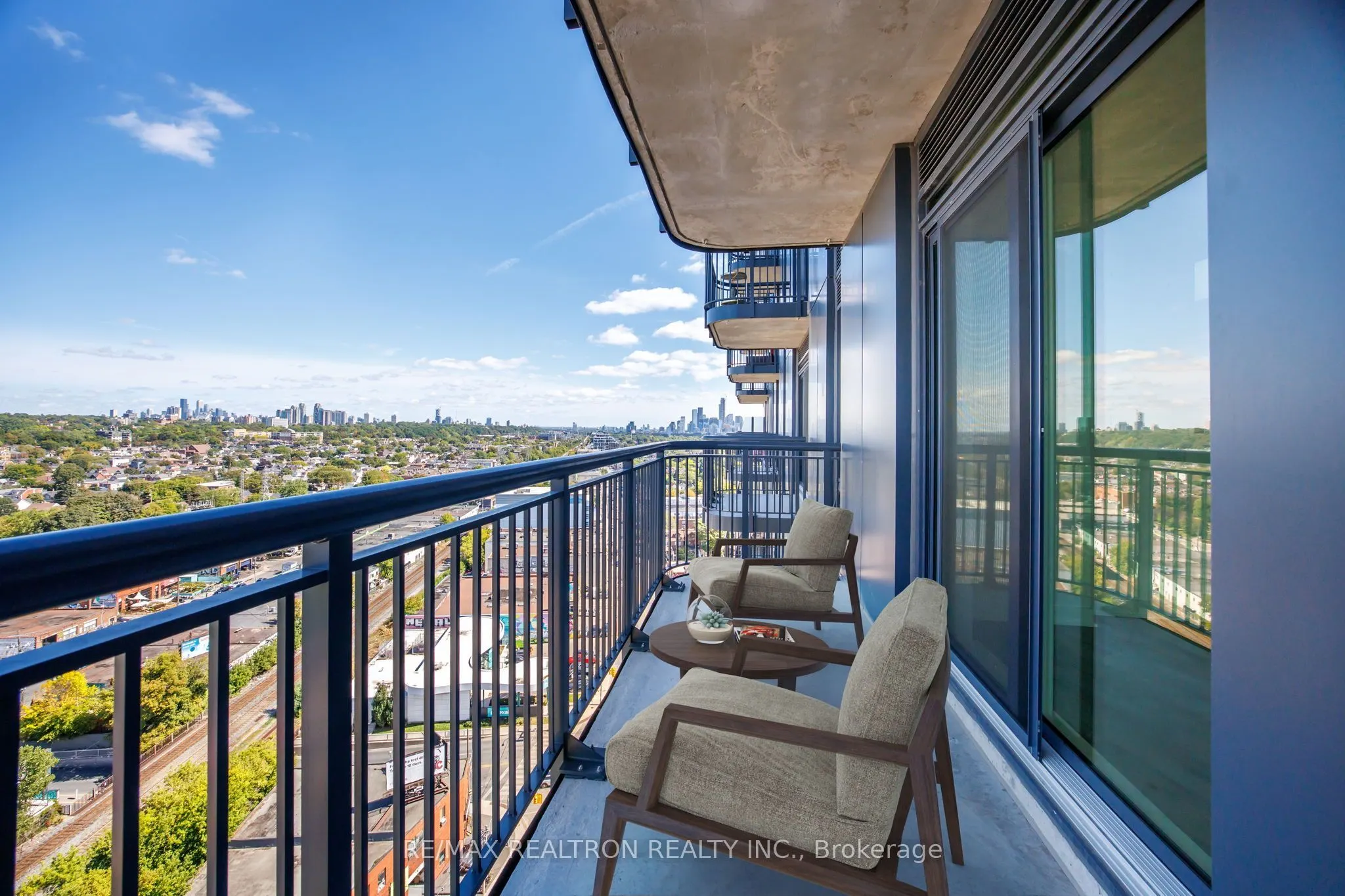 1185 Dupont Street #1402