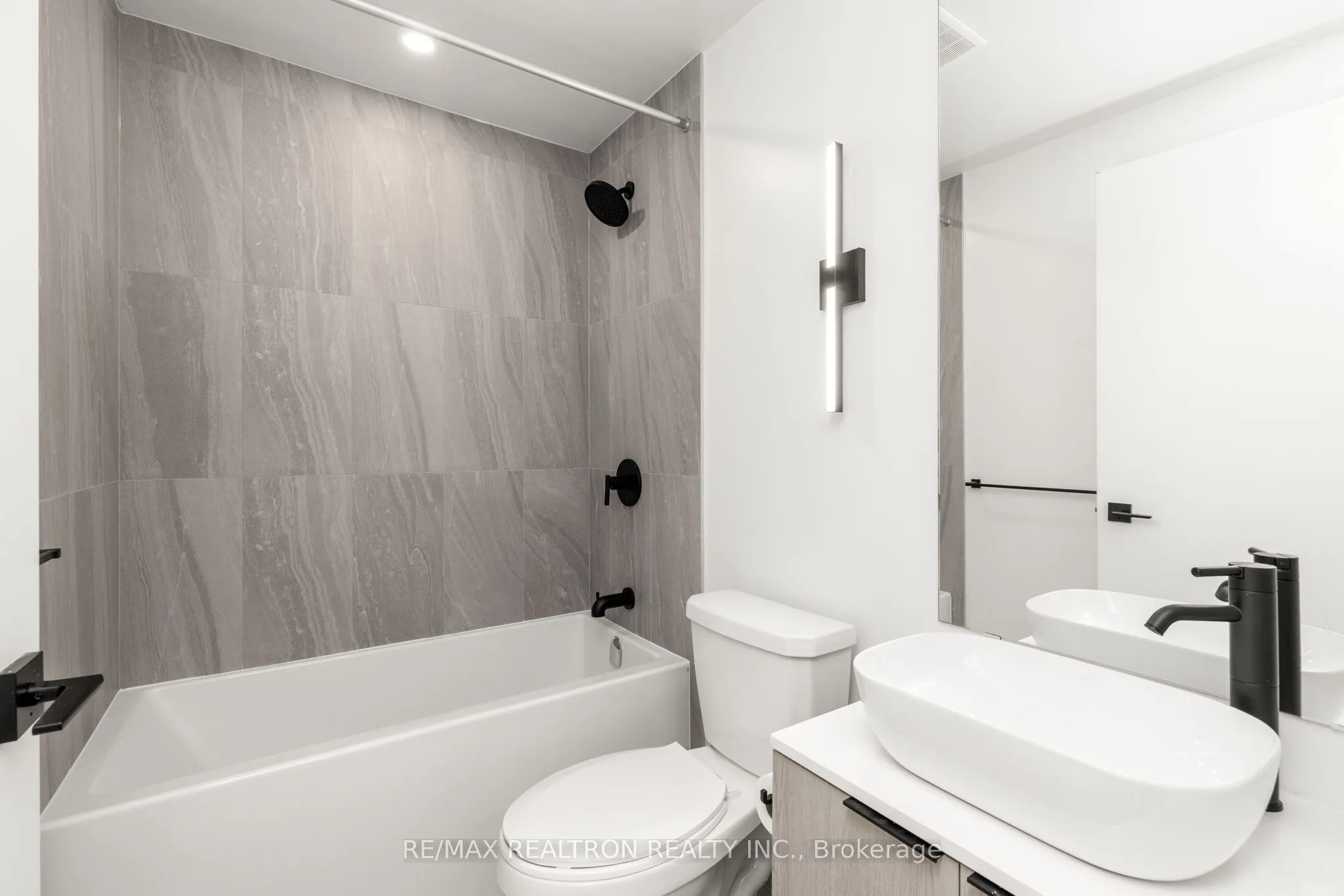 1185 Dupont Street #1402