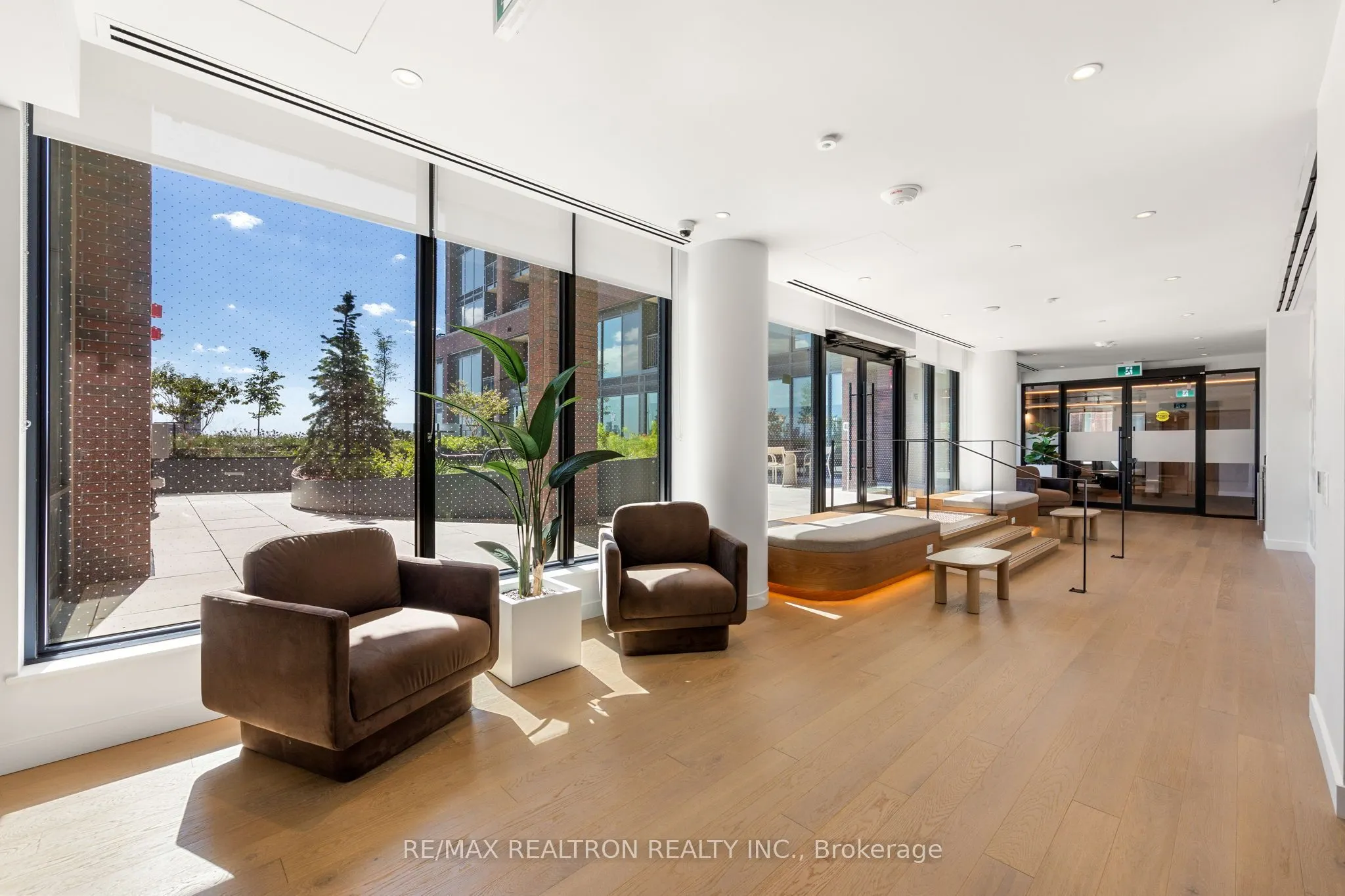 1185 Dupont Street #1402