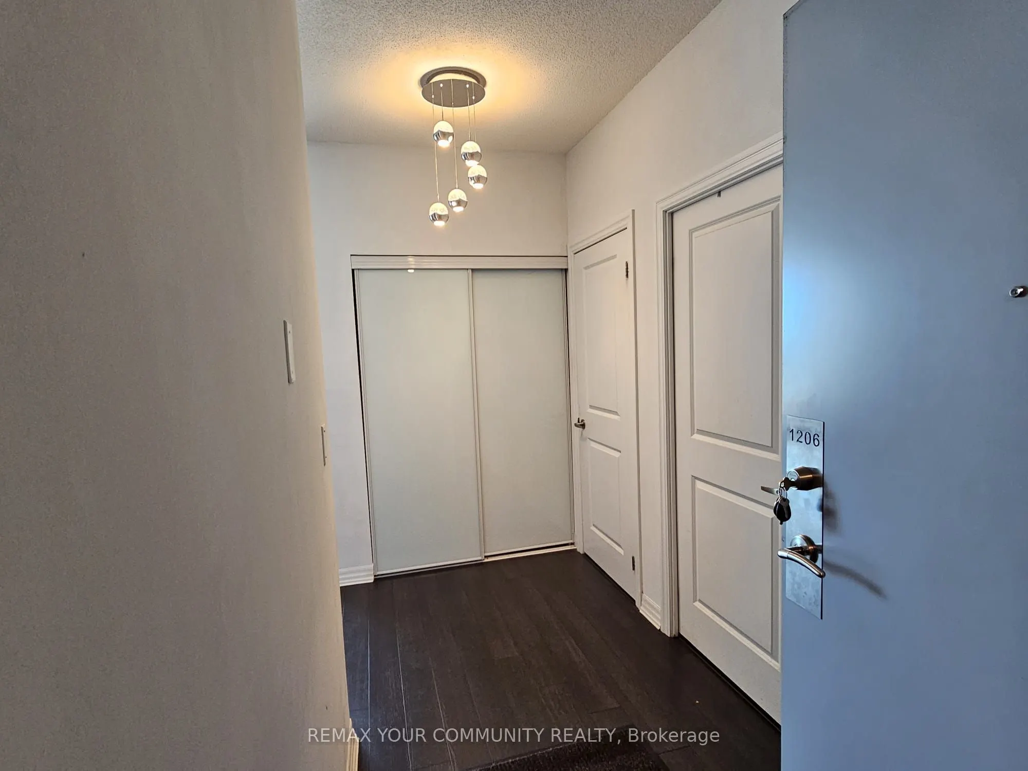 80 Esther Lorrie Drive #1206