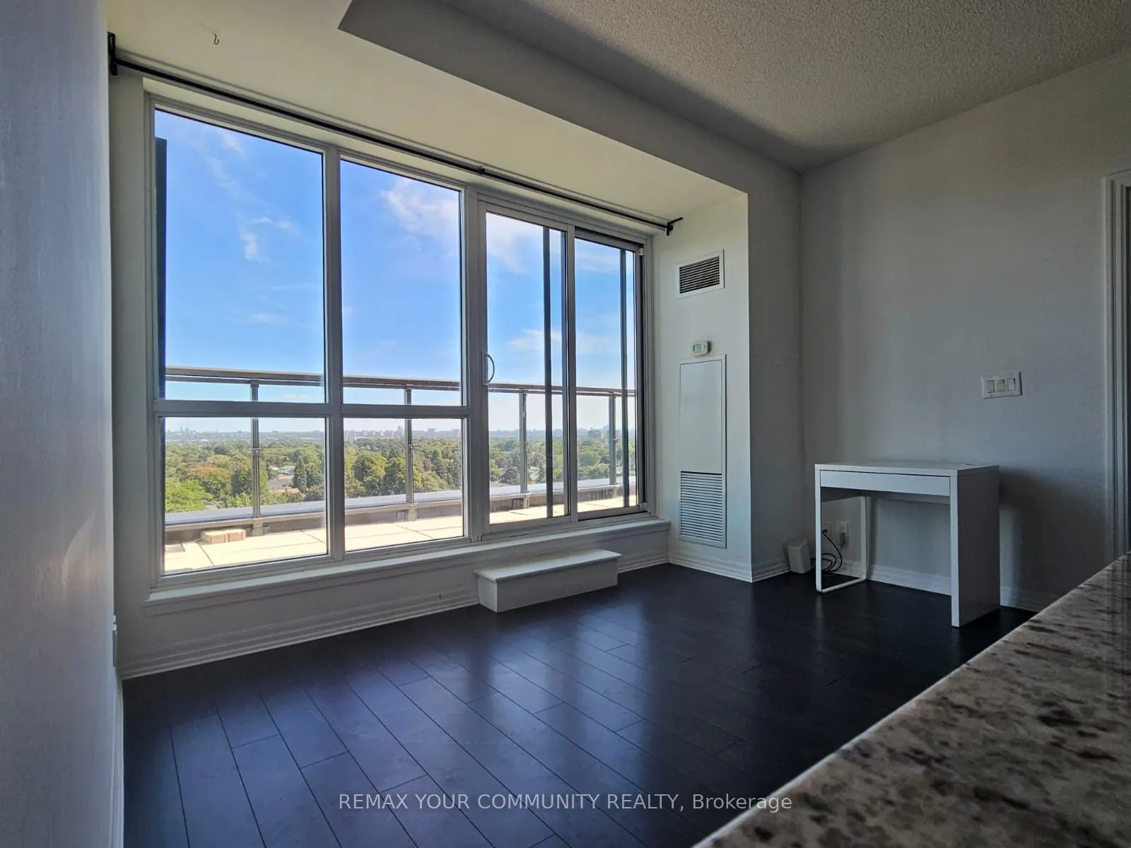 80 Esther Lorrie Drive #1206