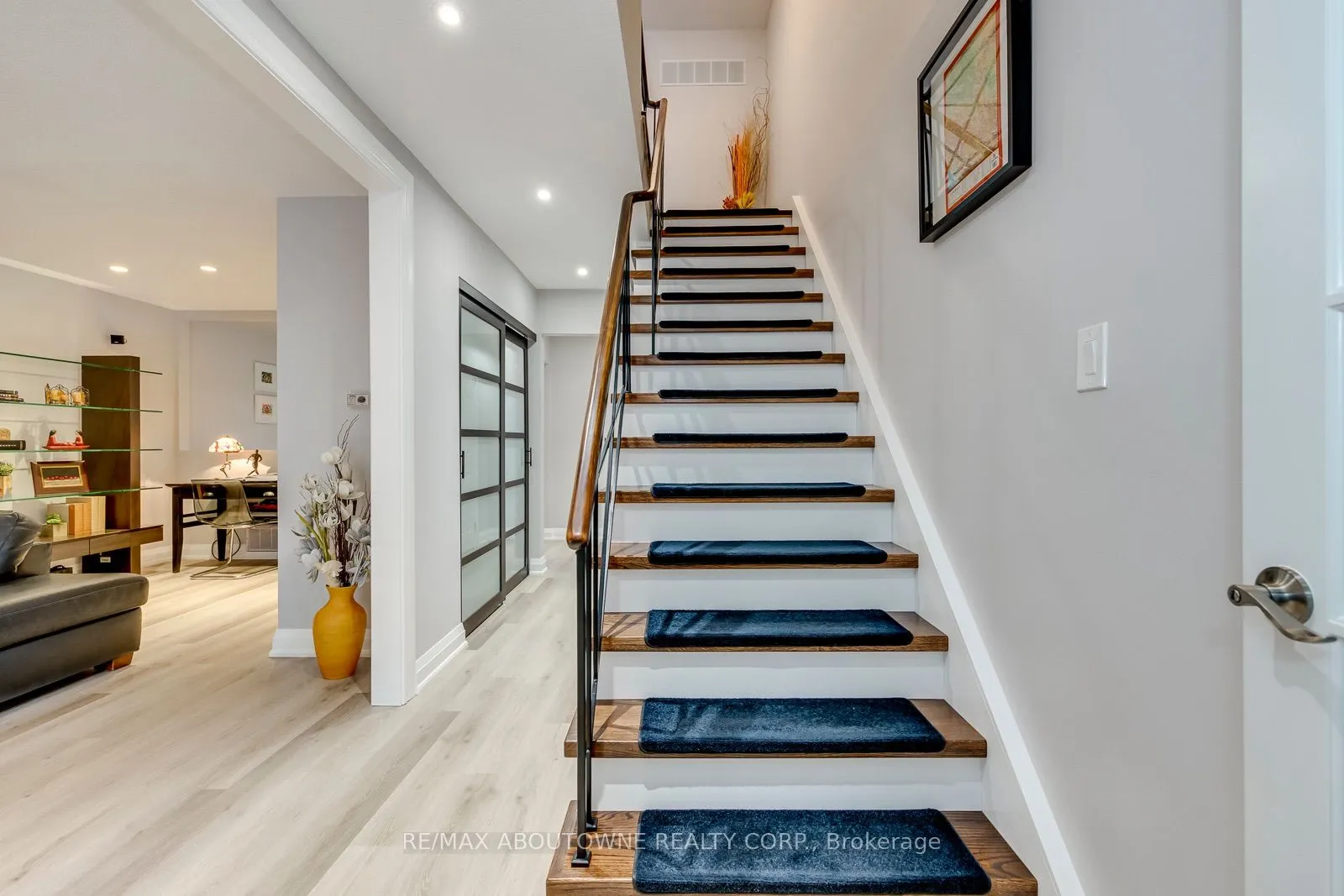 1198 Potters Wheel Crescent