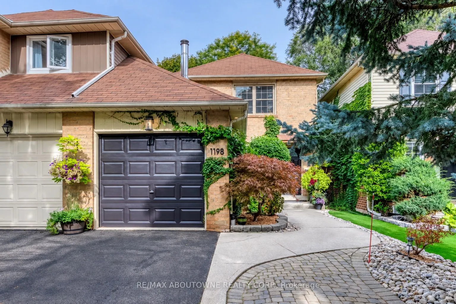 1198 Potters Wheel Crescent