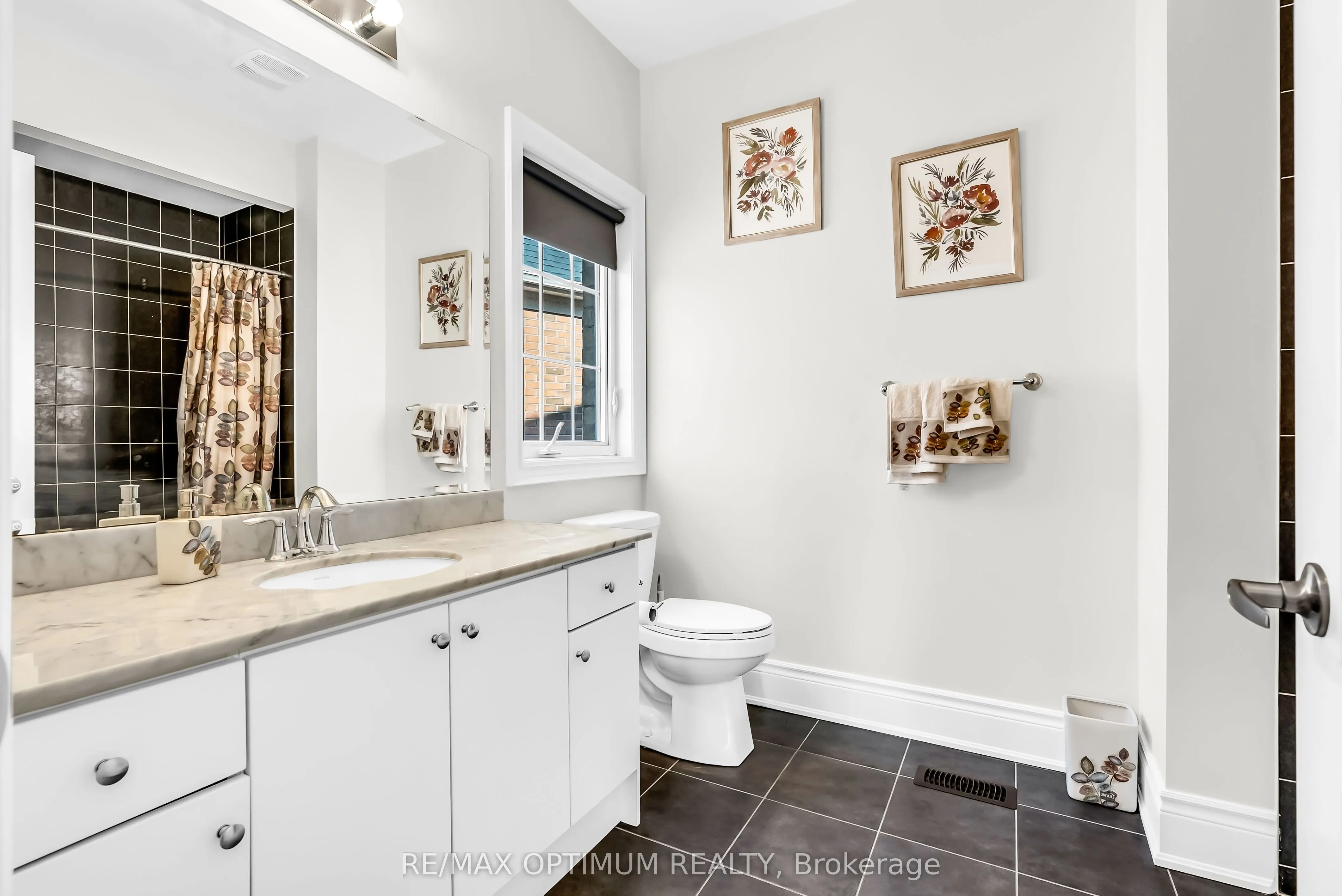 3 Port Hope Hollow