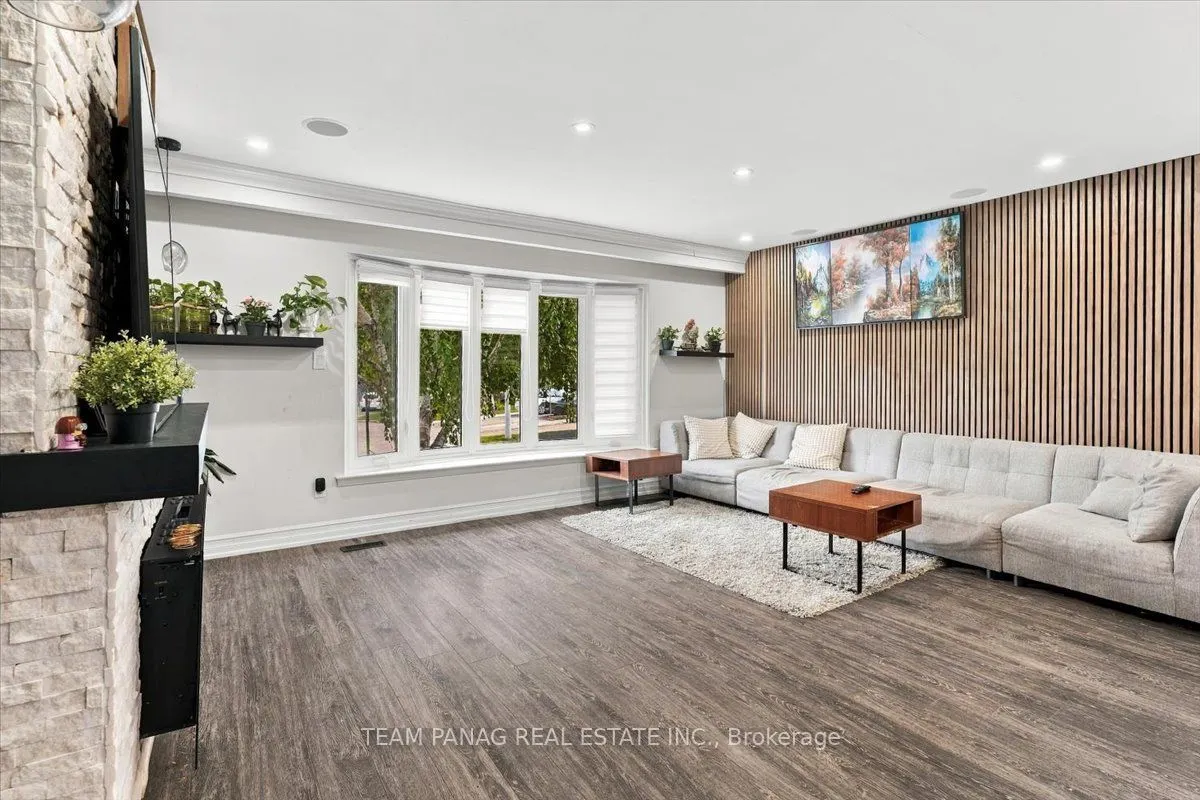 16 Groveland Court