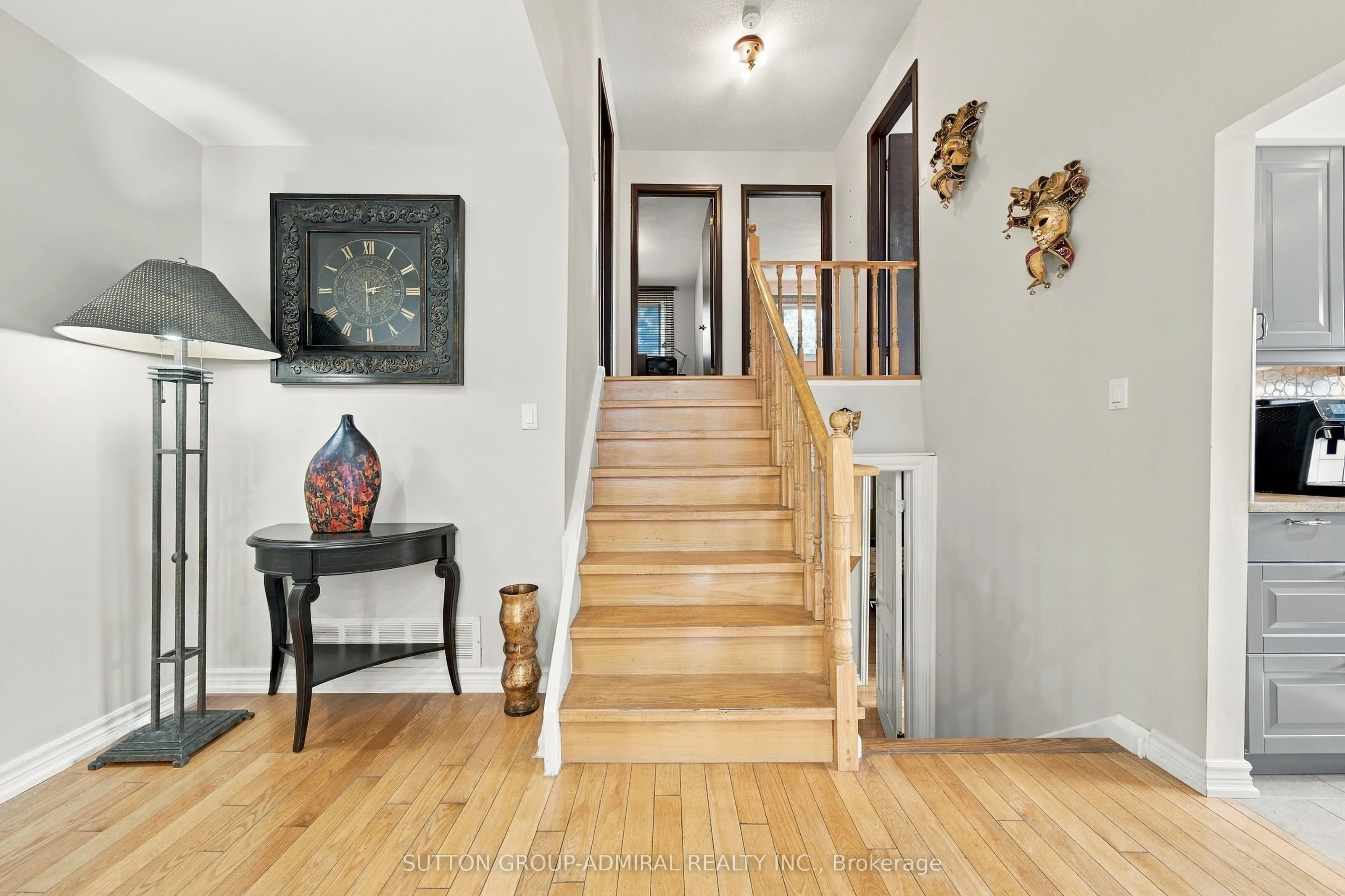 1871 Silverberry Crescent