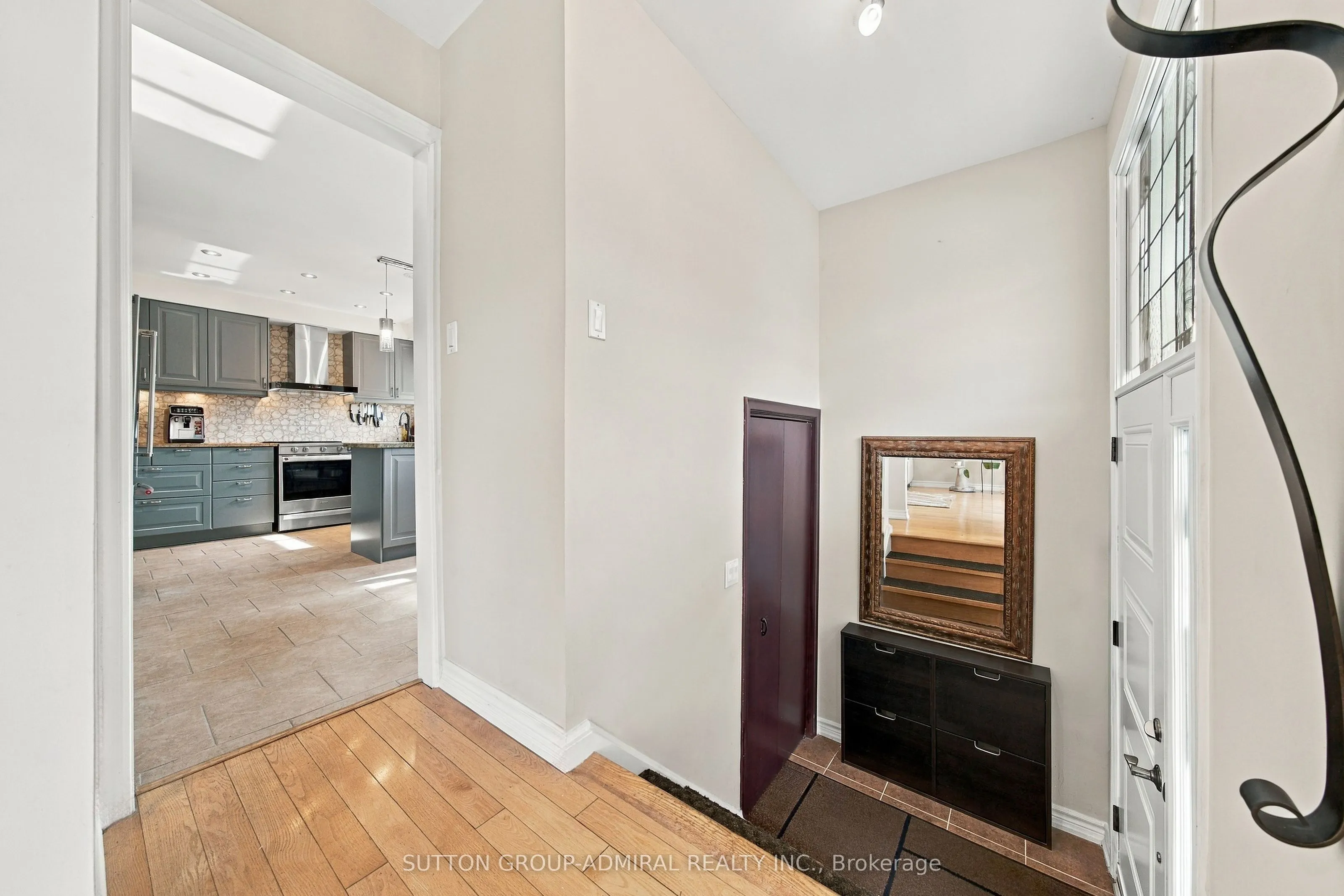 1871 Silverberry Crescent