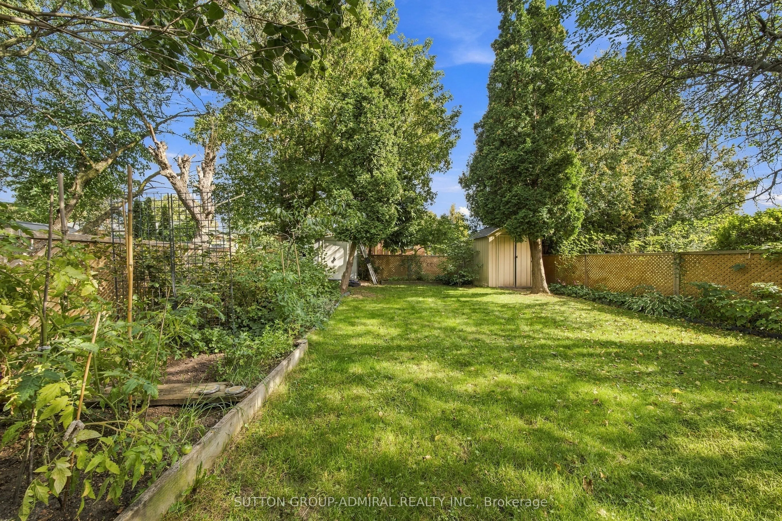 1871 Silverberry Crescent