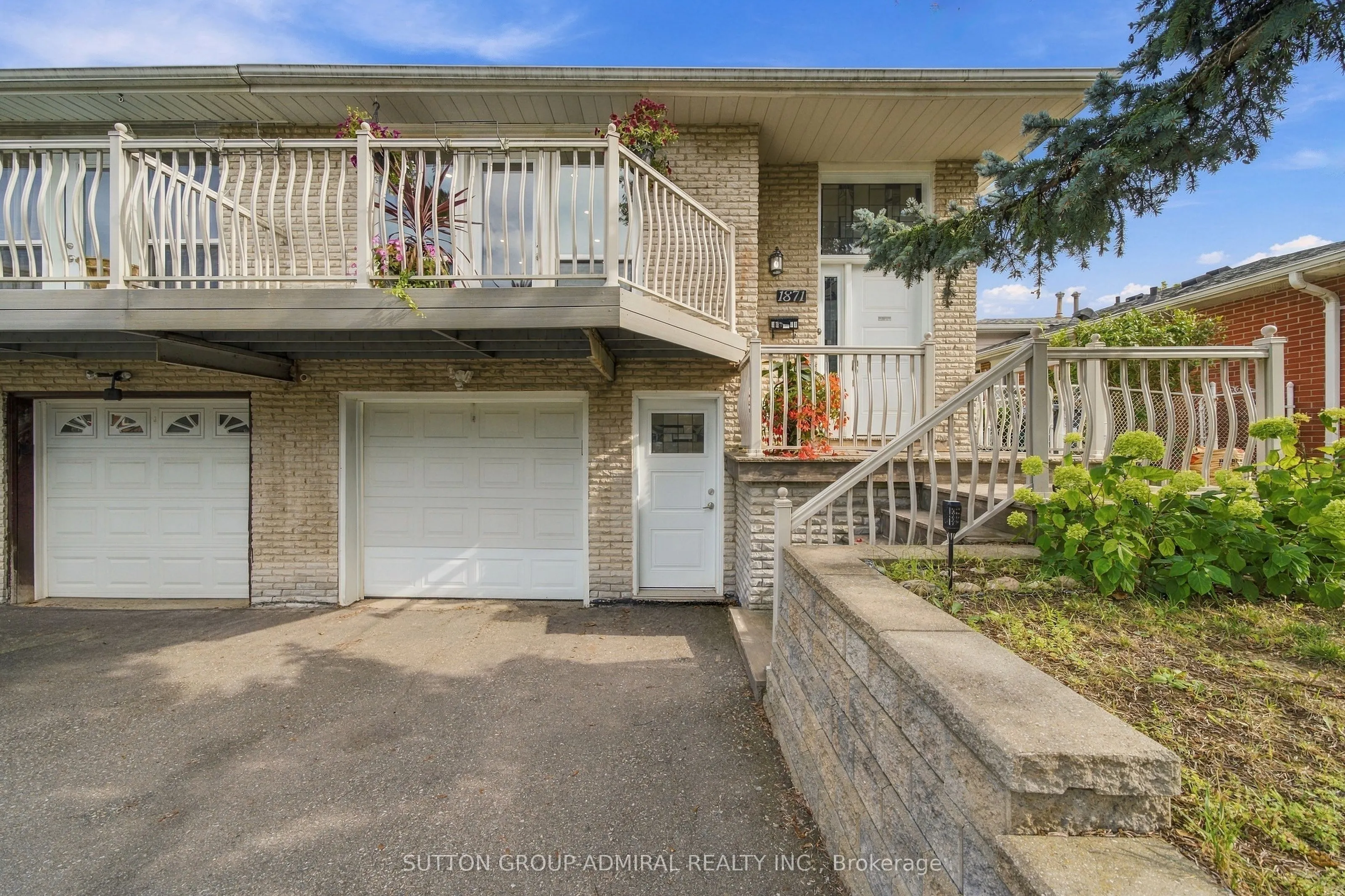 1871 Silverberry Crescent
