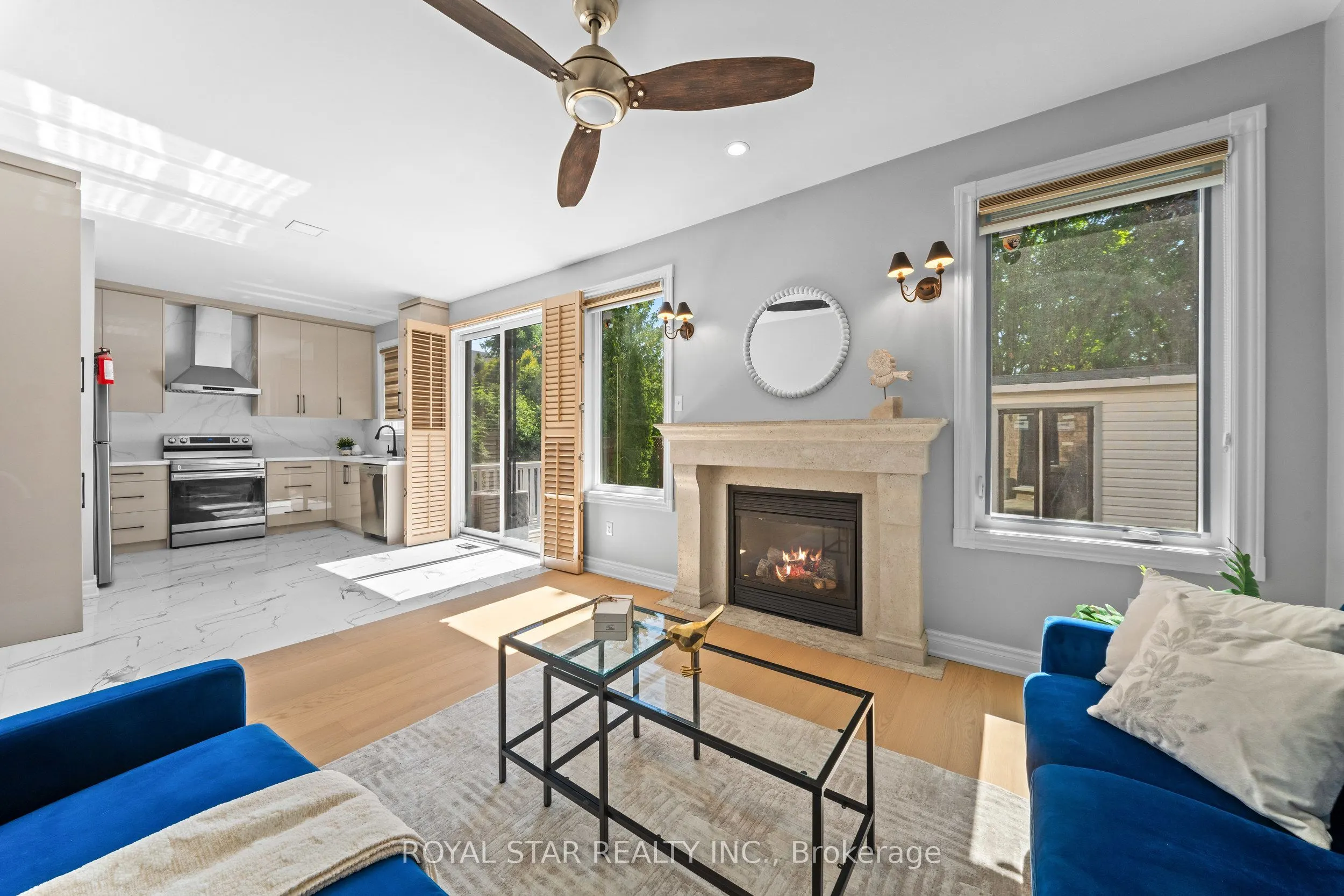 1522 Swann Crescent
