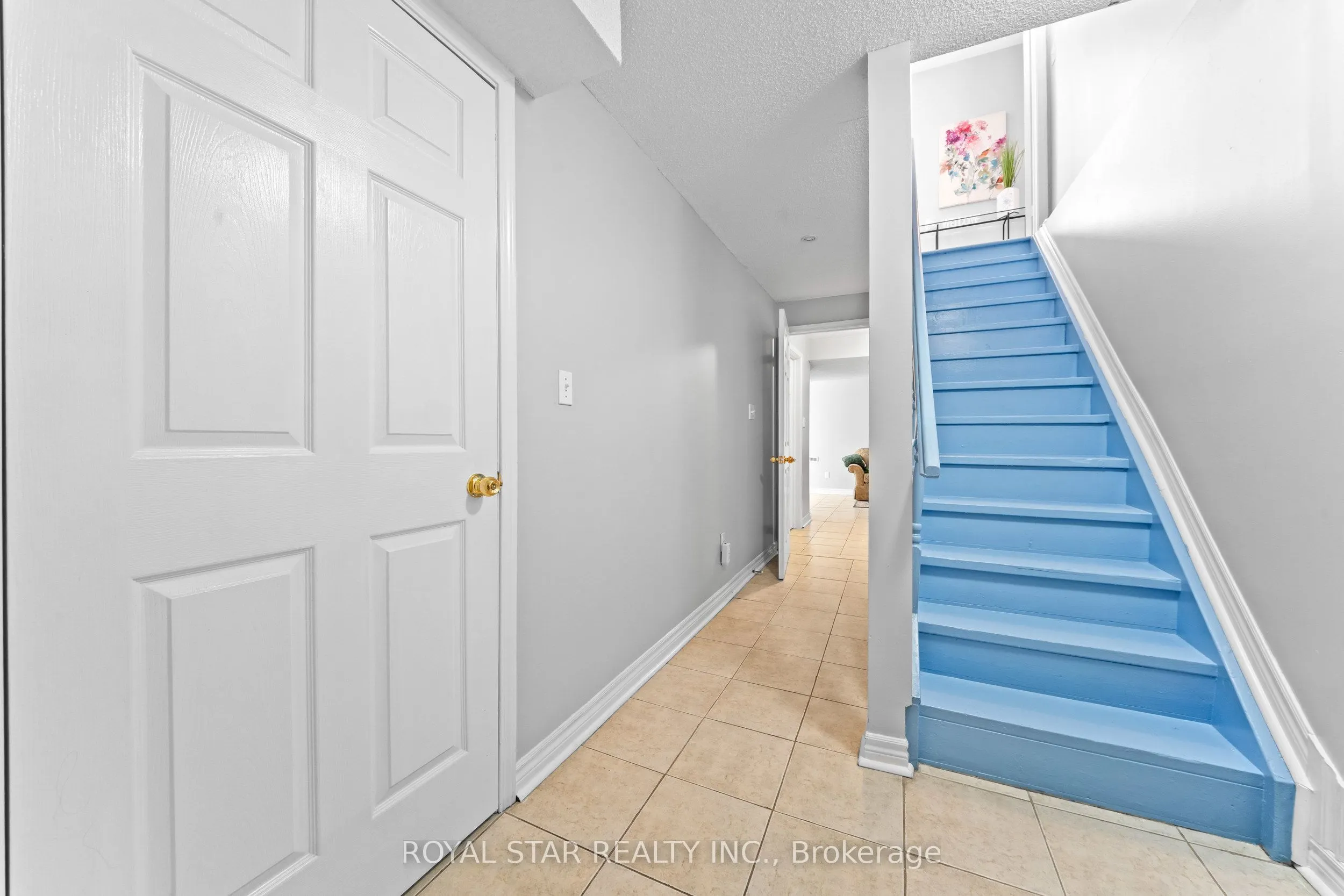 1522 Swann Crescent