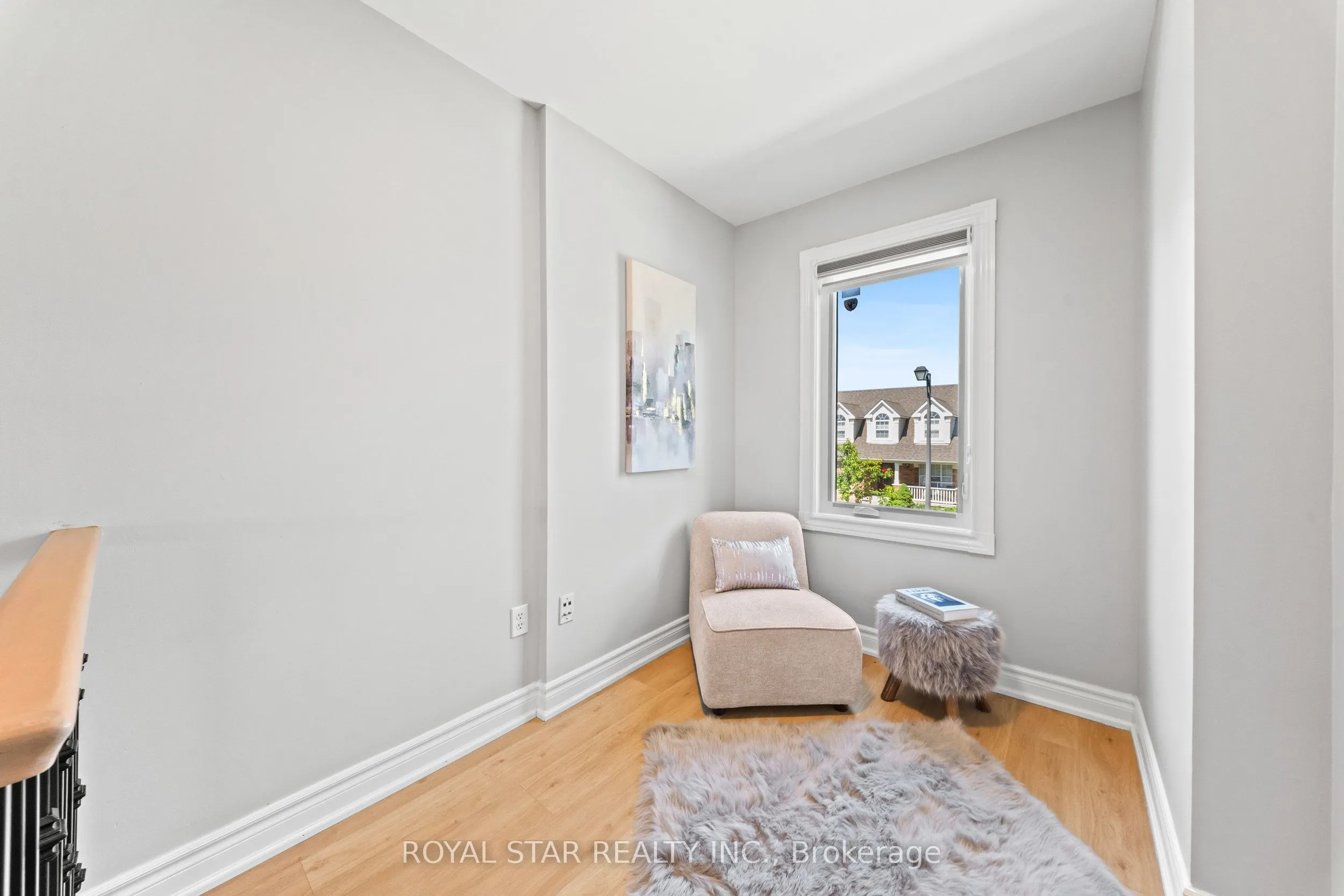 1522 Swann Crescent