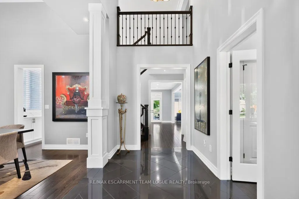 888 Park Avenue W