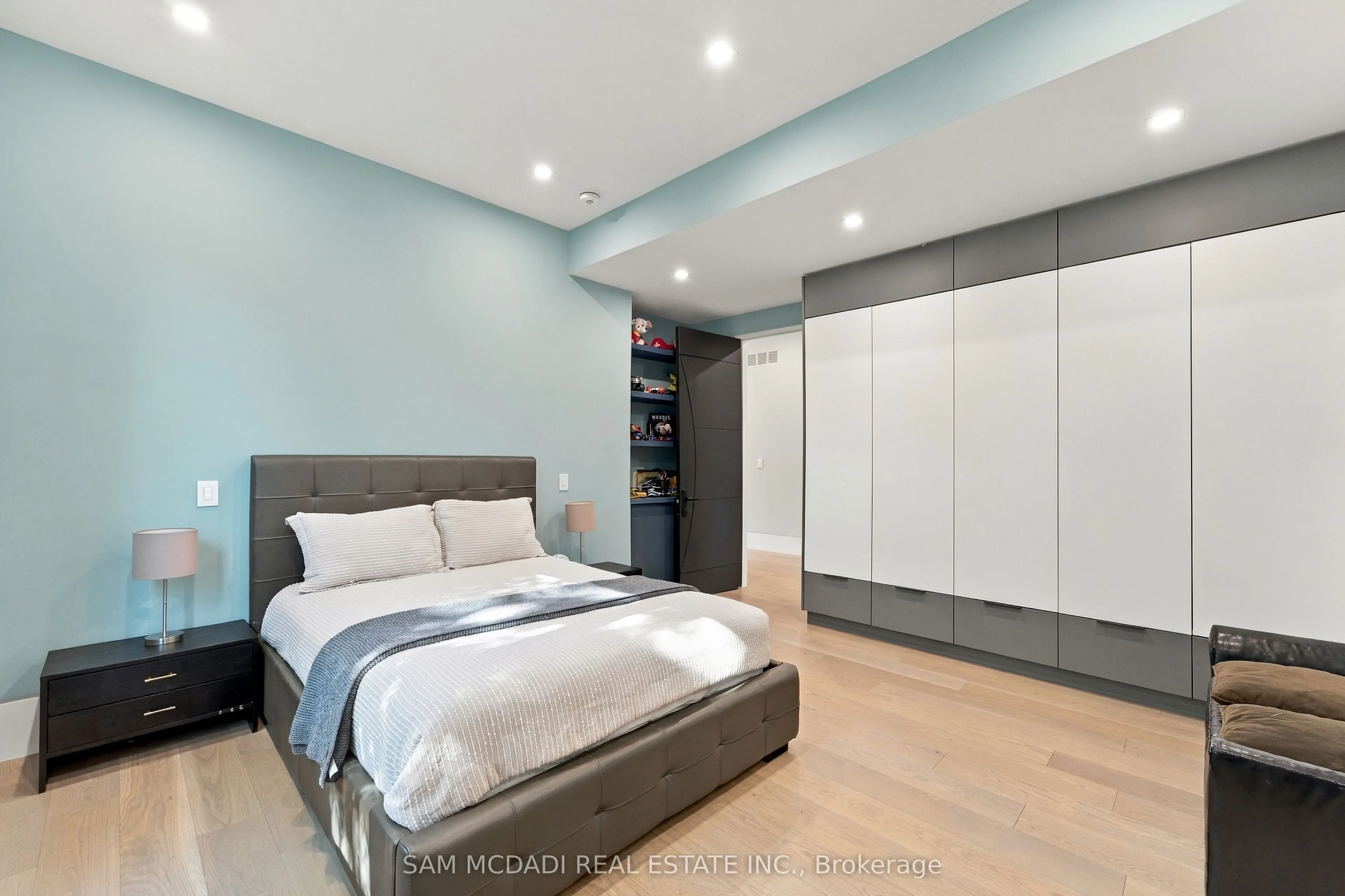 112 Elton Park Road