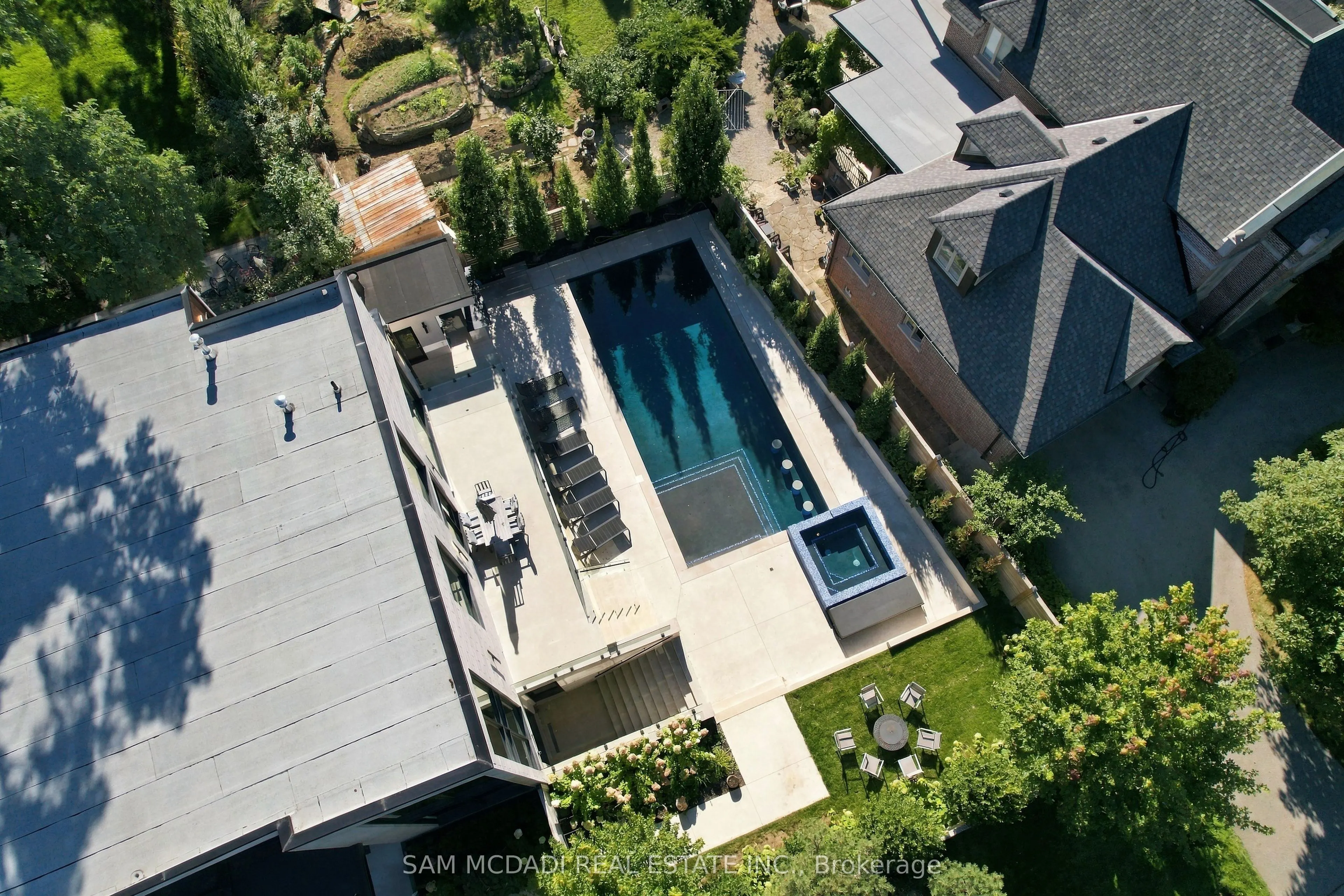 112 Elton Park Road